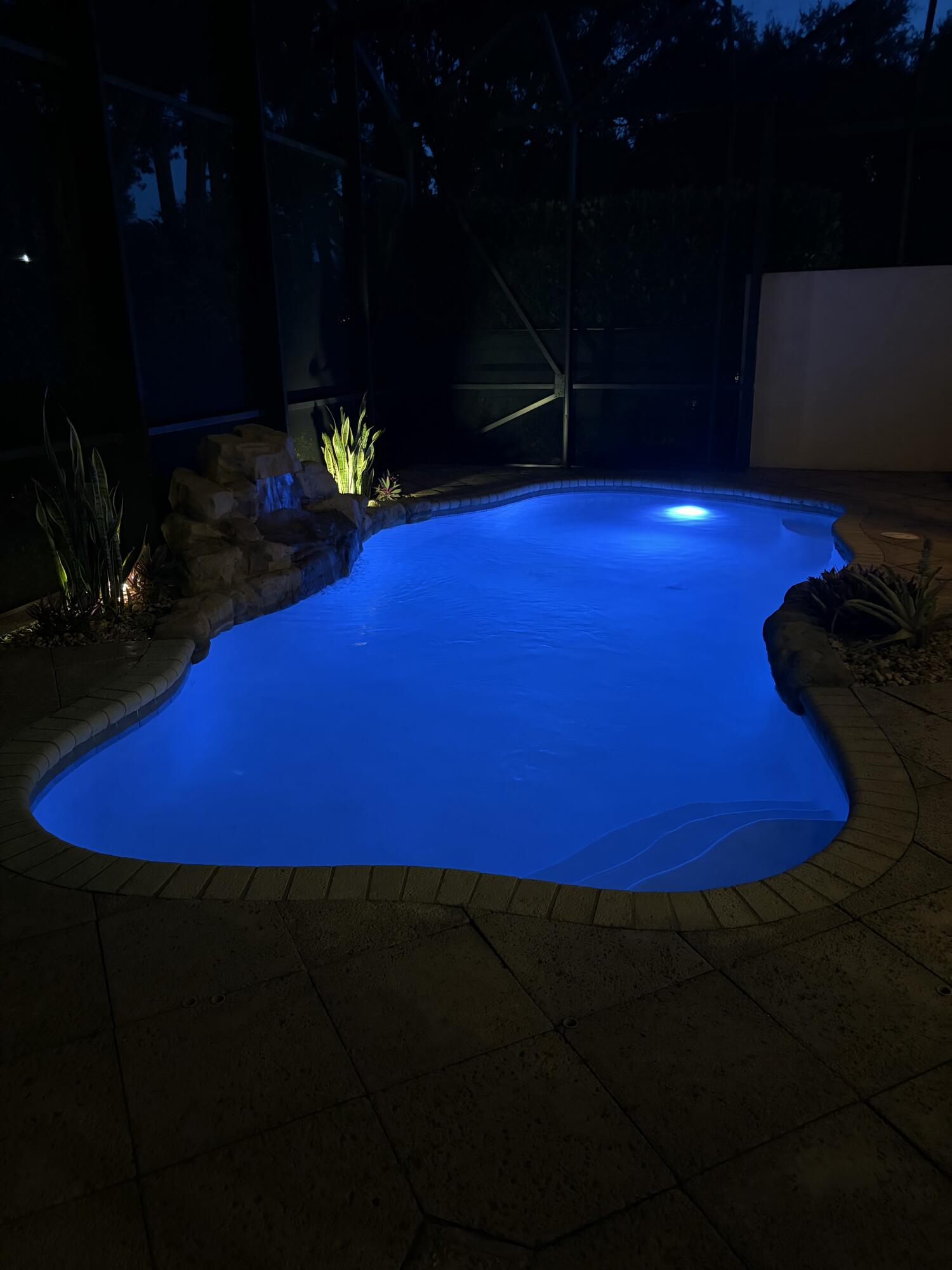 CANYON LAKES - Residential