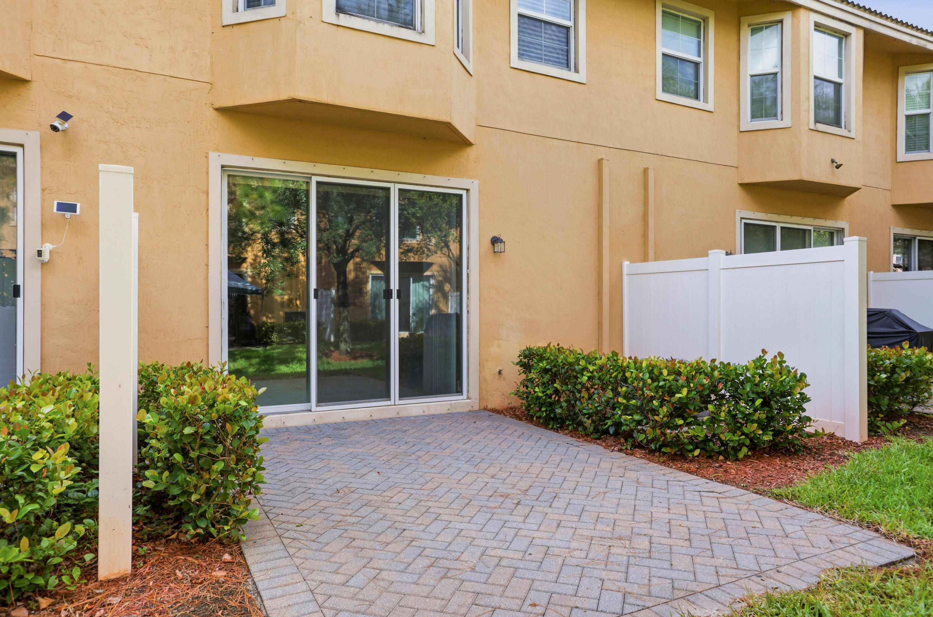 COLONY RESERVE AT LAKE WORTH - Residential
