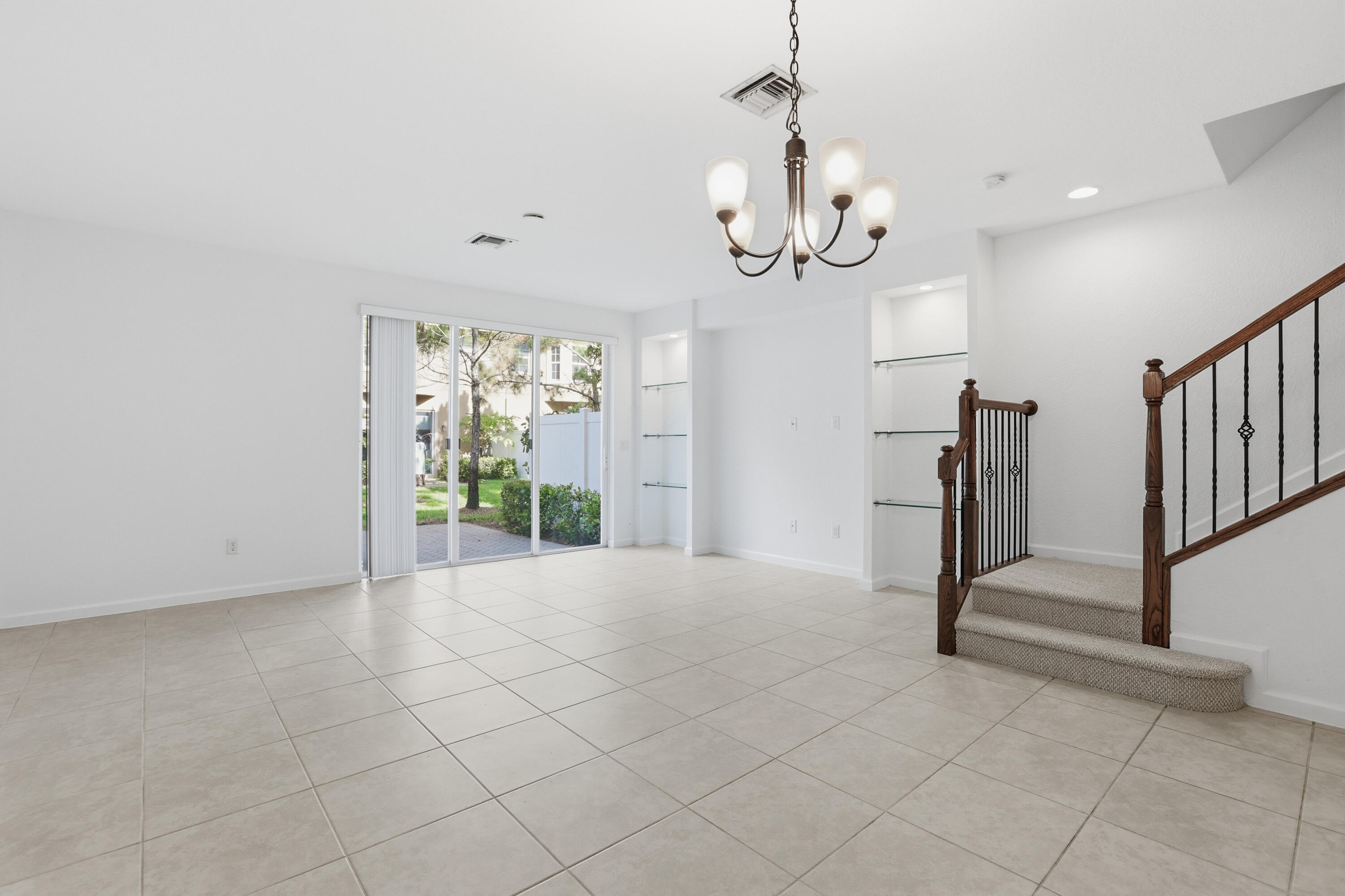 COLONY RESERVE AT LAKE WORTH - Residential