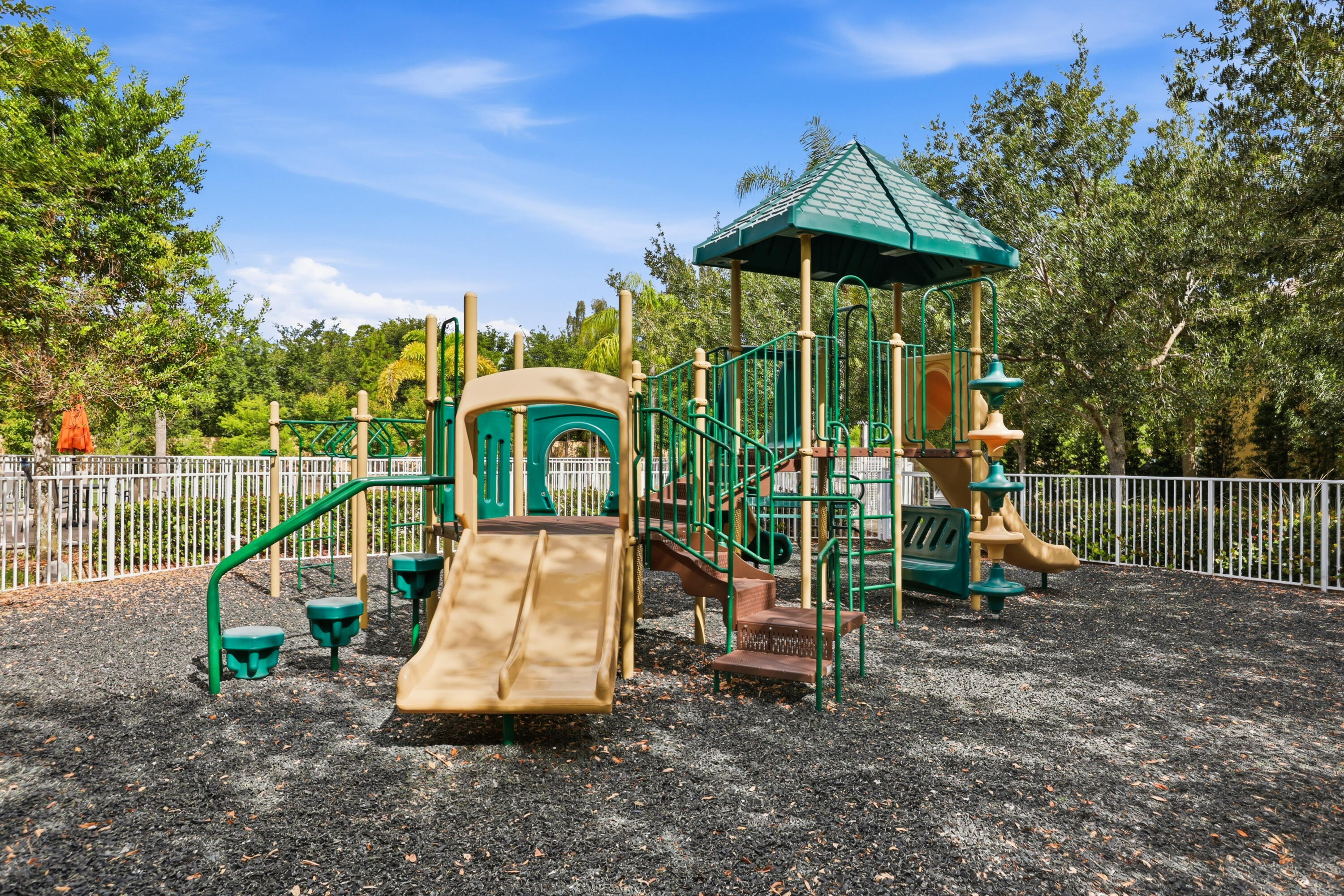 COLONY RESERVE AT LAKE WORTH - Residential