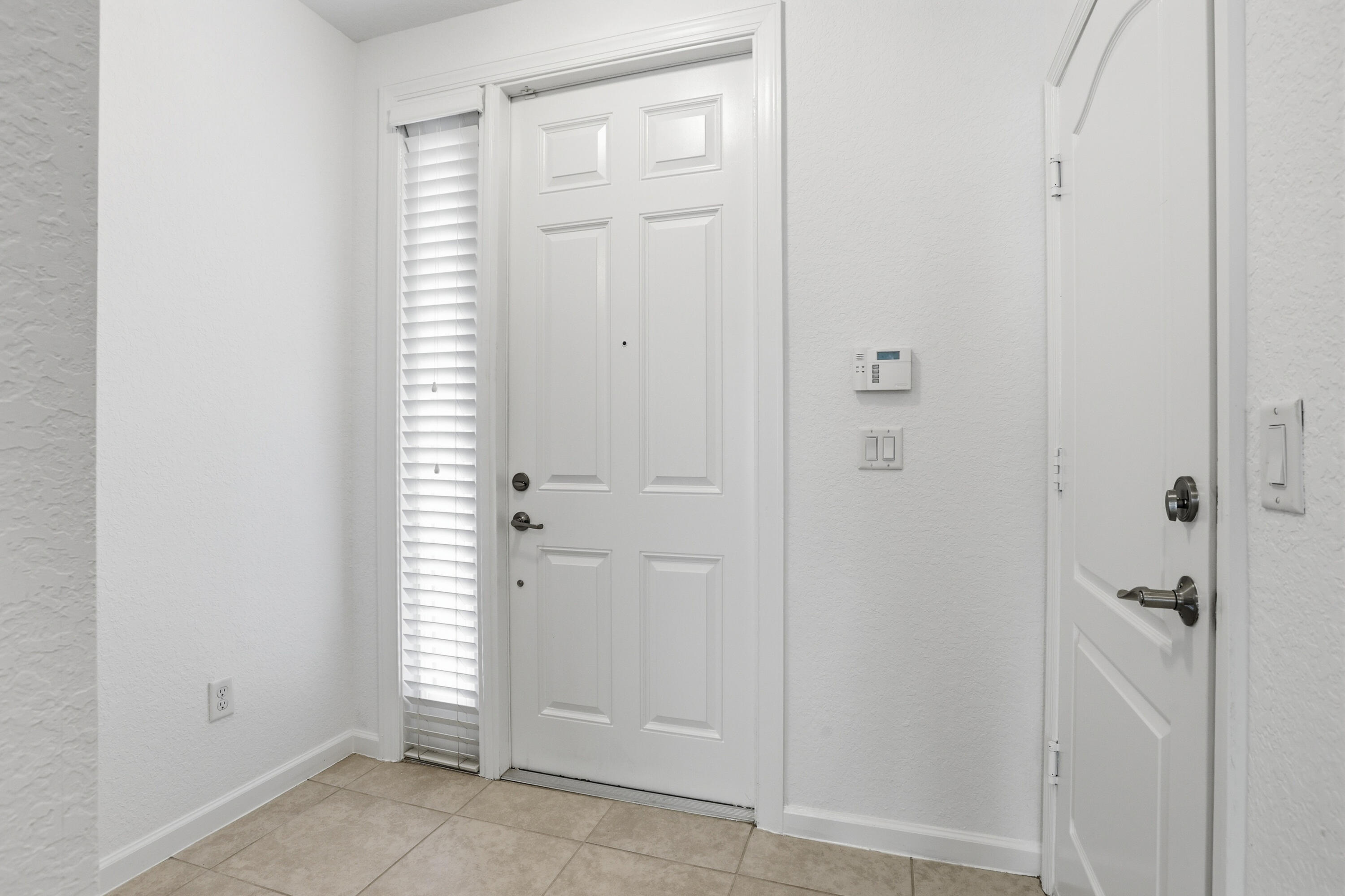 COLONY RESERVE AT LAKE WORTH - Residential
