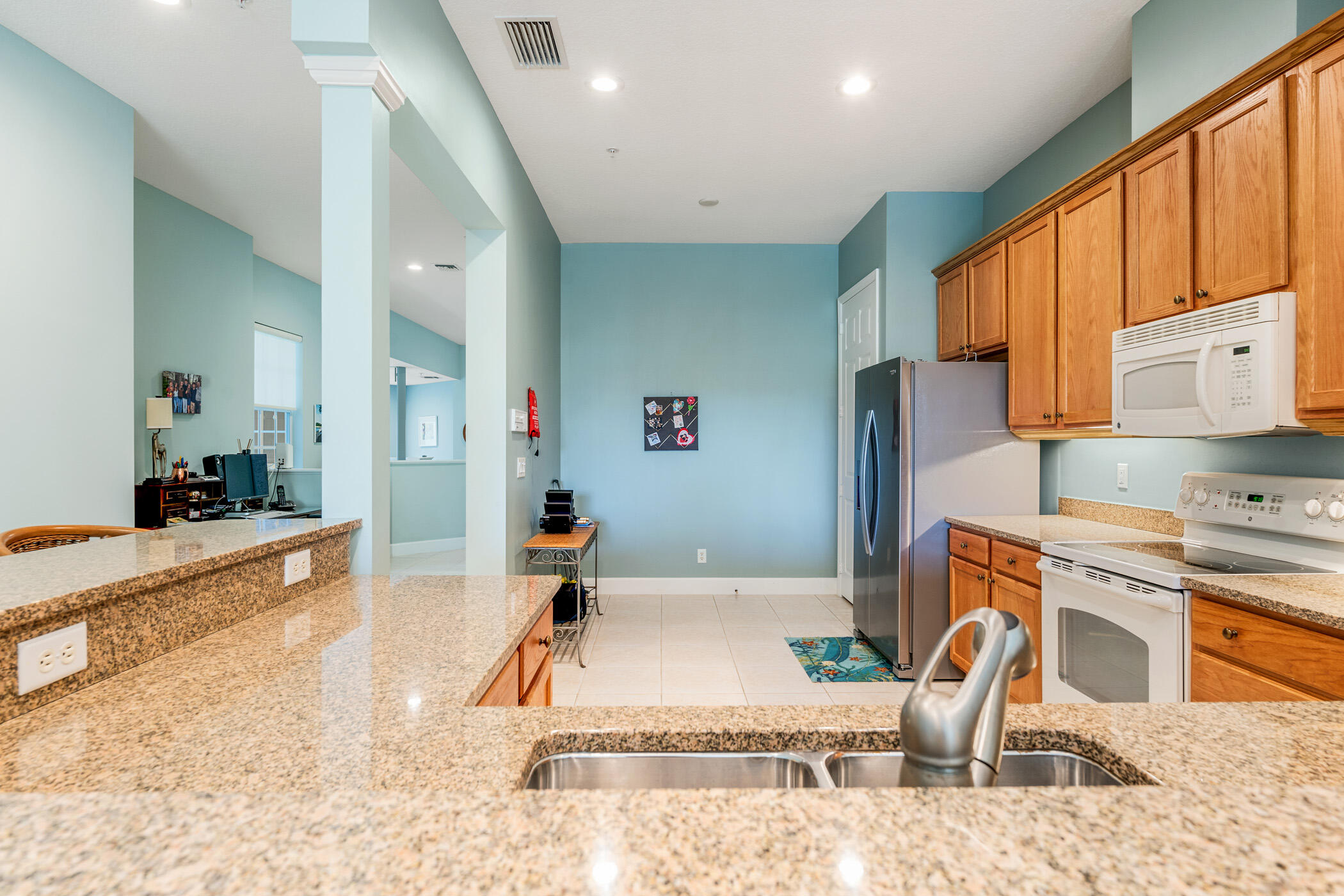 WATER OAK AT INDIAN RIVER CLUB CONDO - Residential