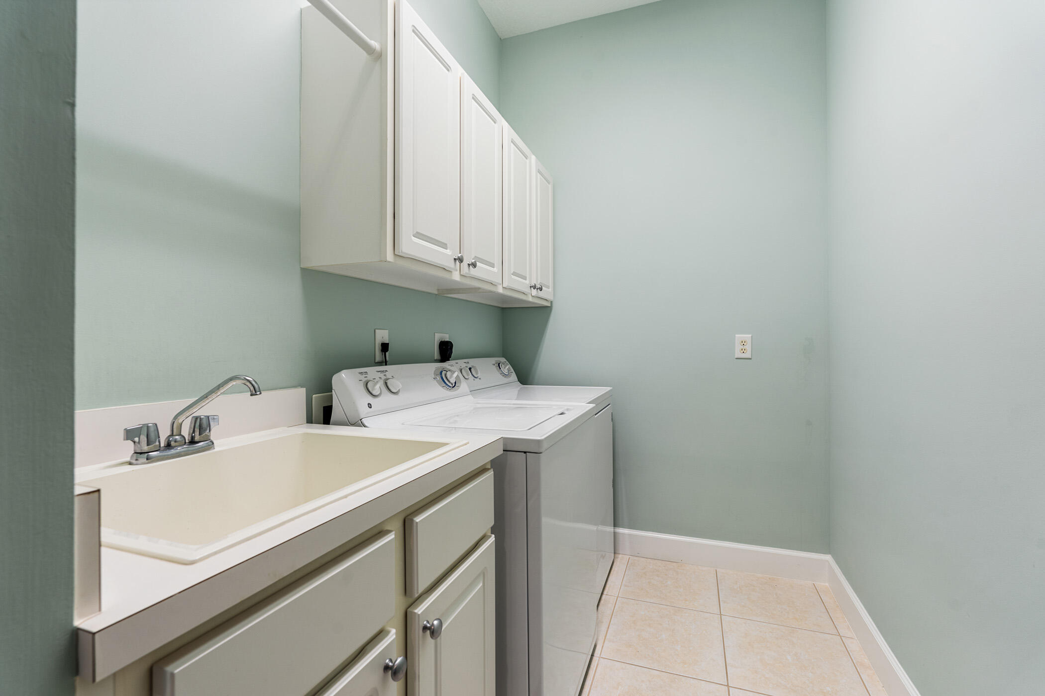 WATER OAK AT INDIAN RIVER CLUB CONDO - Residential