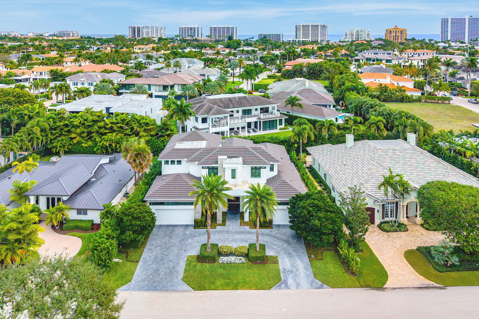 ROYAL PALM YACHT & COUNTRY CLUB - Residential