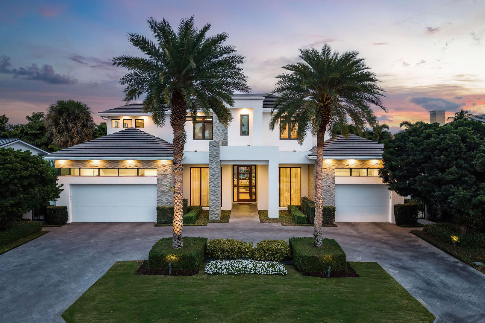 ROYAL PALM YACHT & COUNTRY CLUB - Residential