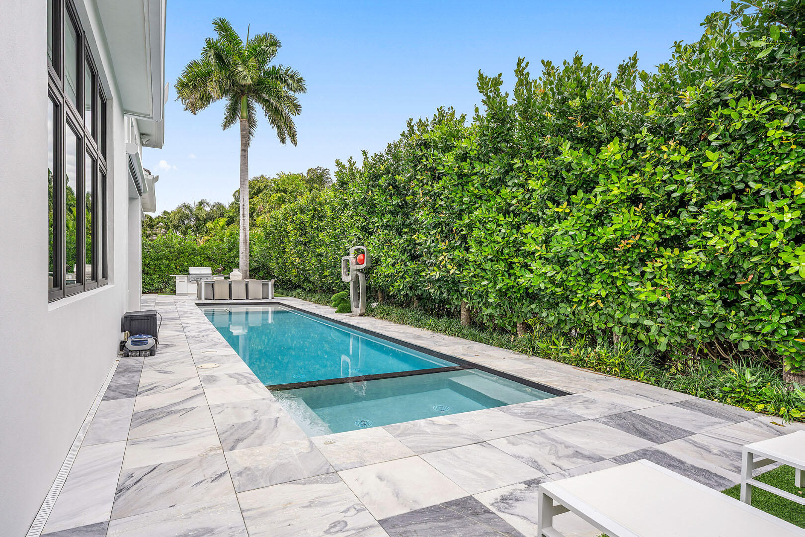 ROYAL PALM YACHT & COUNTRY CLUB - Residential