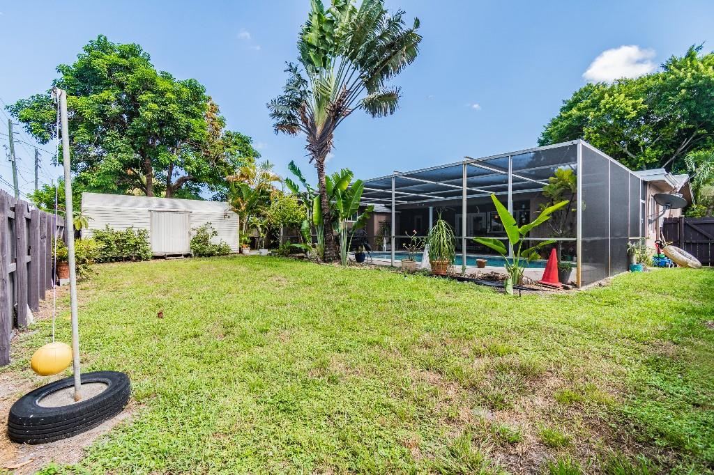 Hollywood Hills 6-22 B - Residential