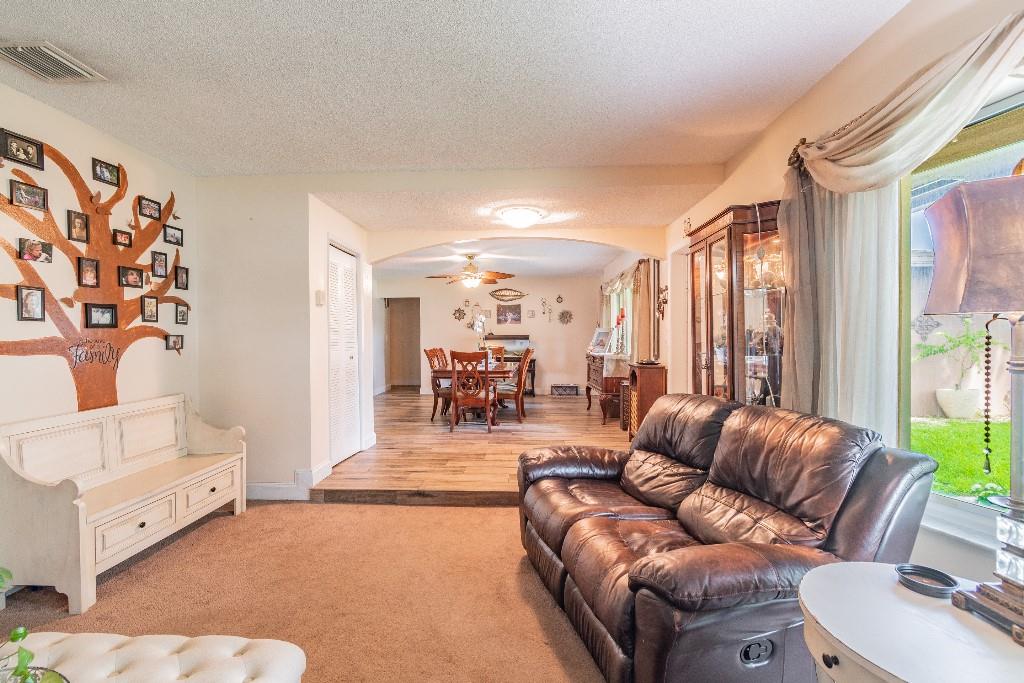 Hollywood Hills 6-22 B - Residential