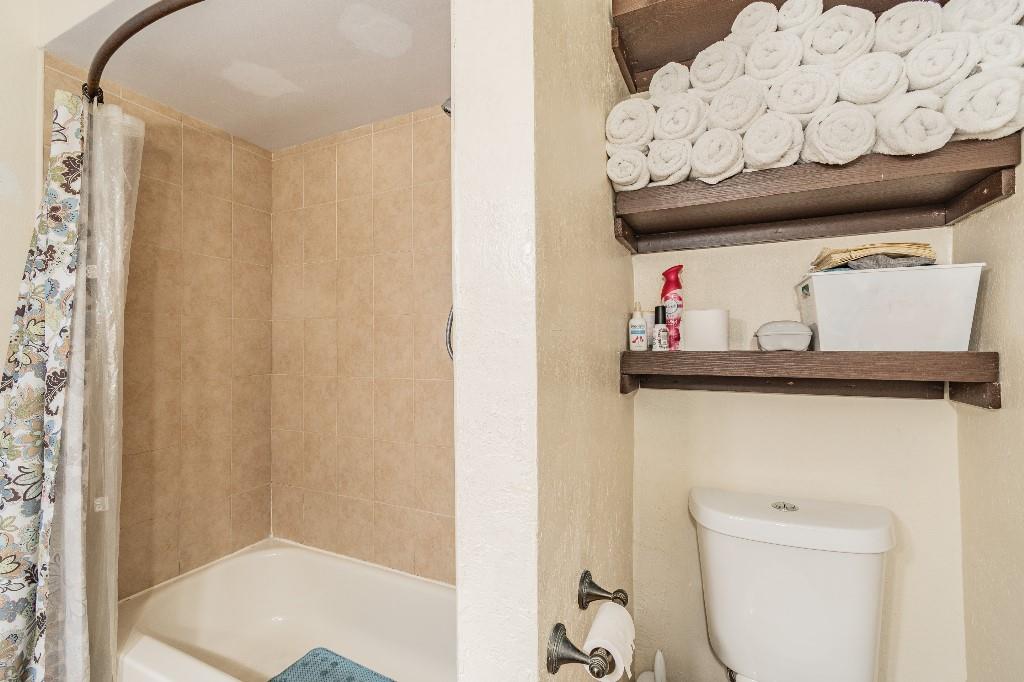 Hollywood Hills 6-22 B - Residential