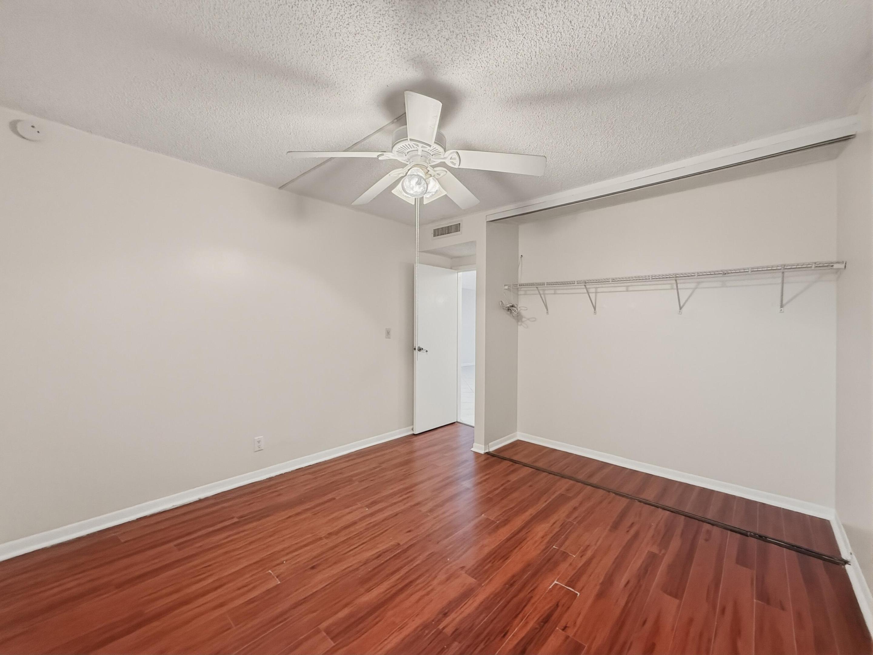 GREENGLADES CONDO III - Residential