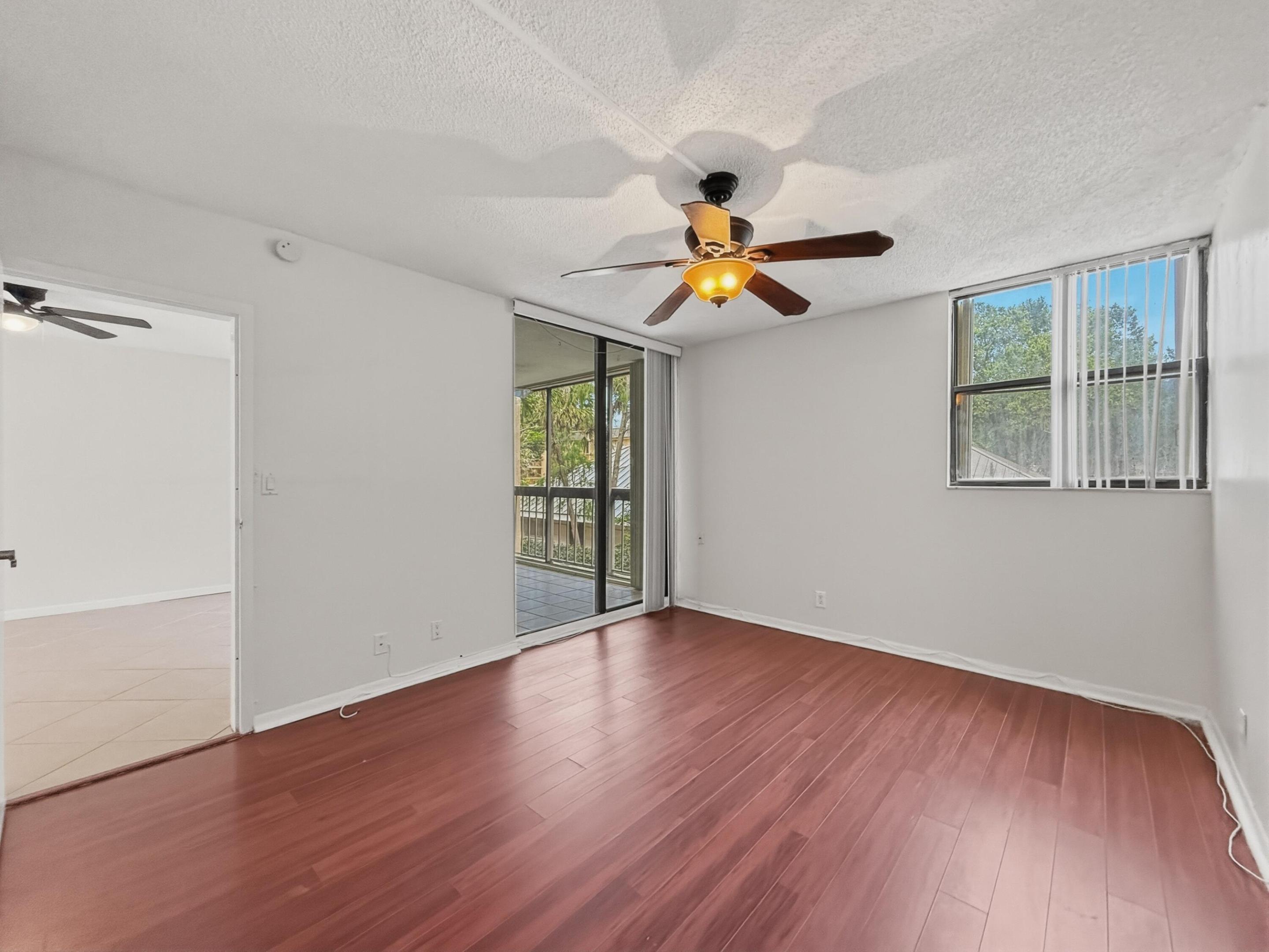 GREENGLADES CONDO III - Residential