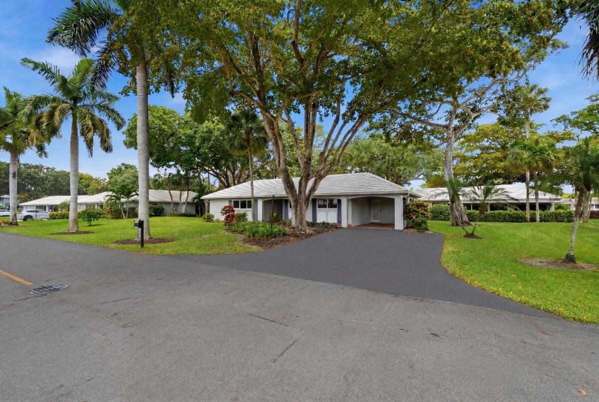 NO 90 PALM-AIRE COUNTRY CLUB - Residential