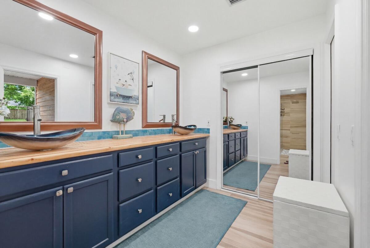 NO 90 PALM-AIRE COUNTRY CLUB - Residential