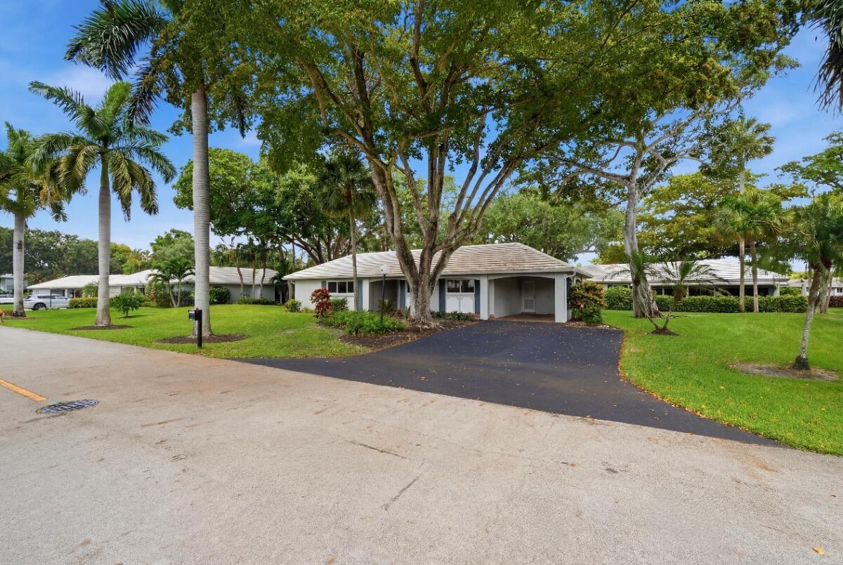 NO 90 PALM-AIRE COUNTRY CLUB - Residential