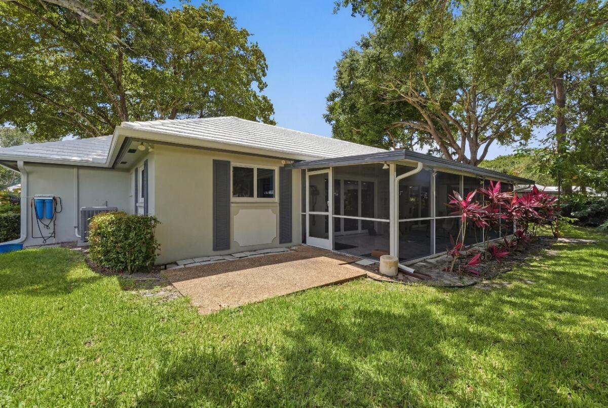 NO 90 PALM-AIRE COUNTRY CLUB - Residential