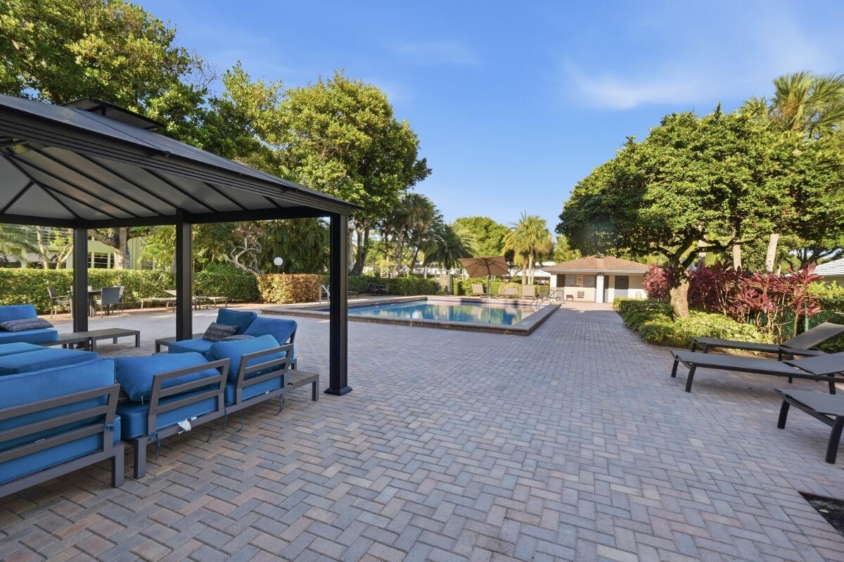 NO 90 PALM-AIRE COUNTRY CLUB - Residential