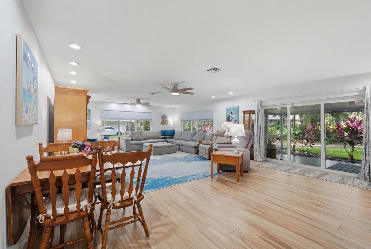 NO 90 PALM-AIRE COUNTRY CLUB - Residential