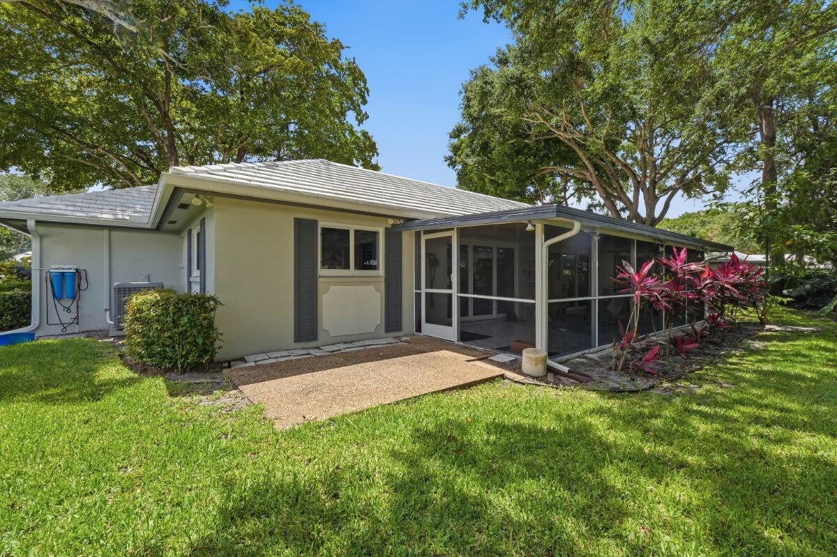 NO 90 PALM-AIRE COUNTRY CLUB - Residential
