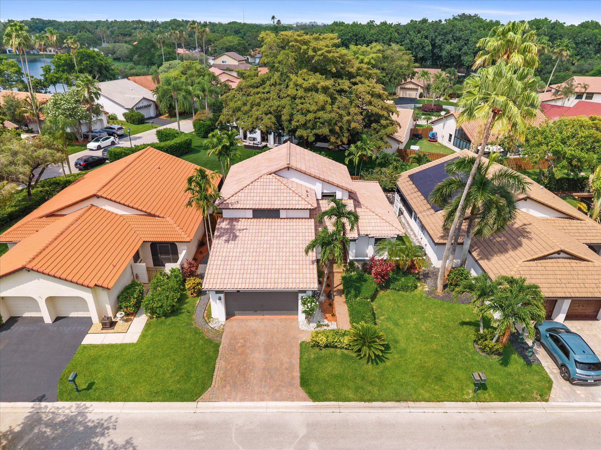 COUNTRY ISLES PATIO HOMES - Residential