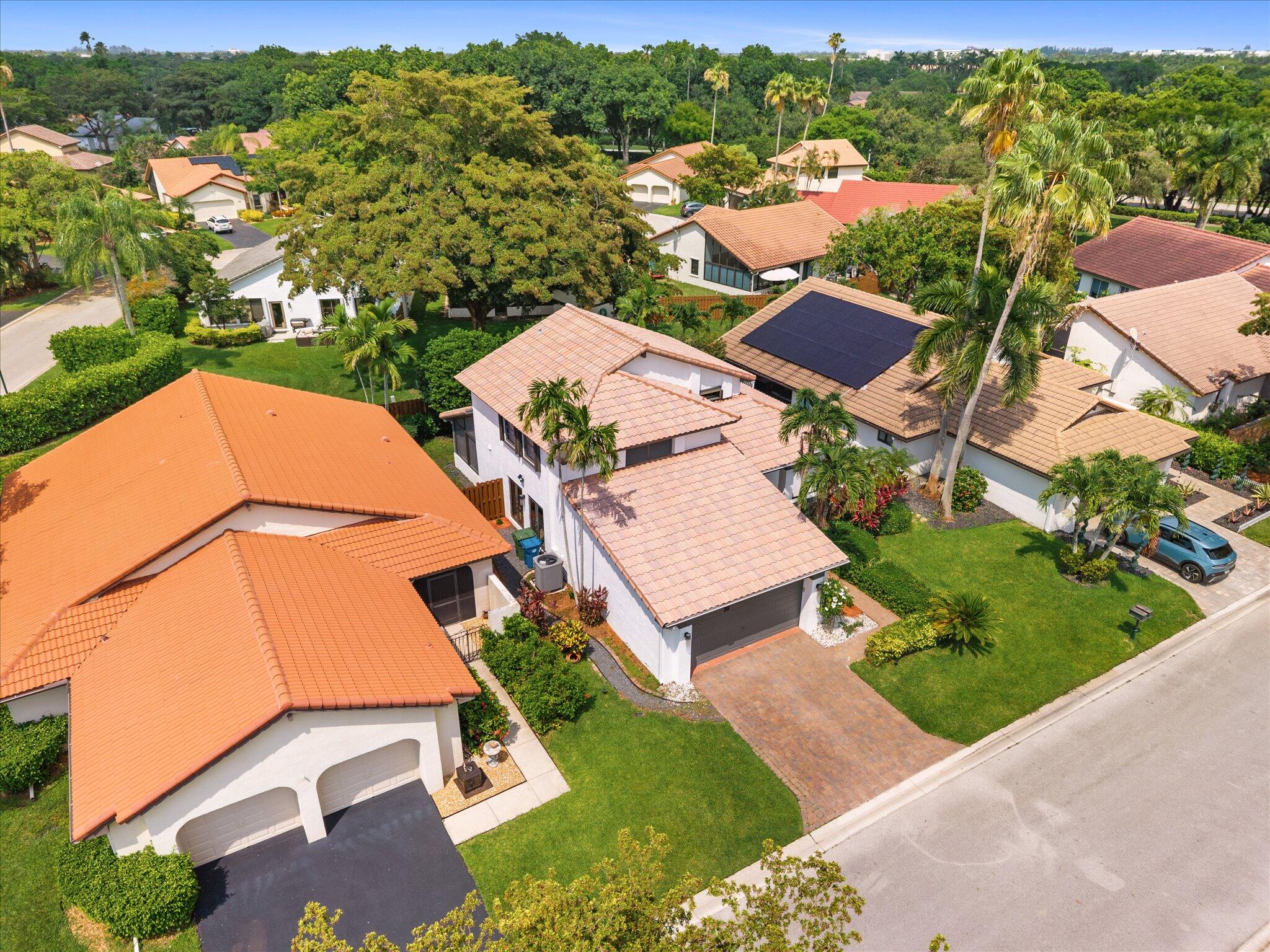 COUNTRY ISLES PATIO HOMES - Residential