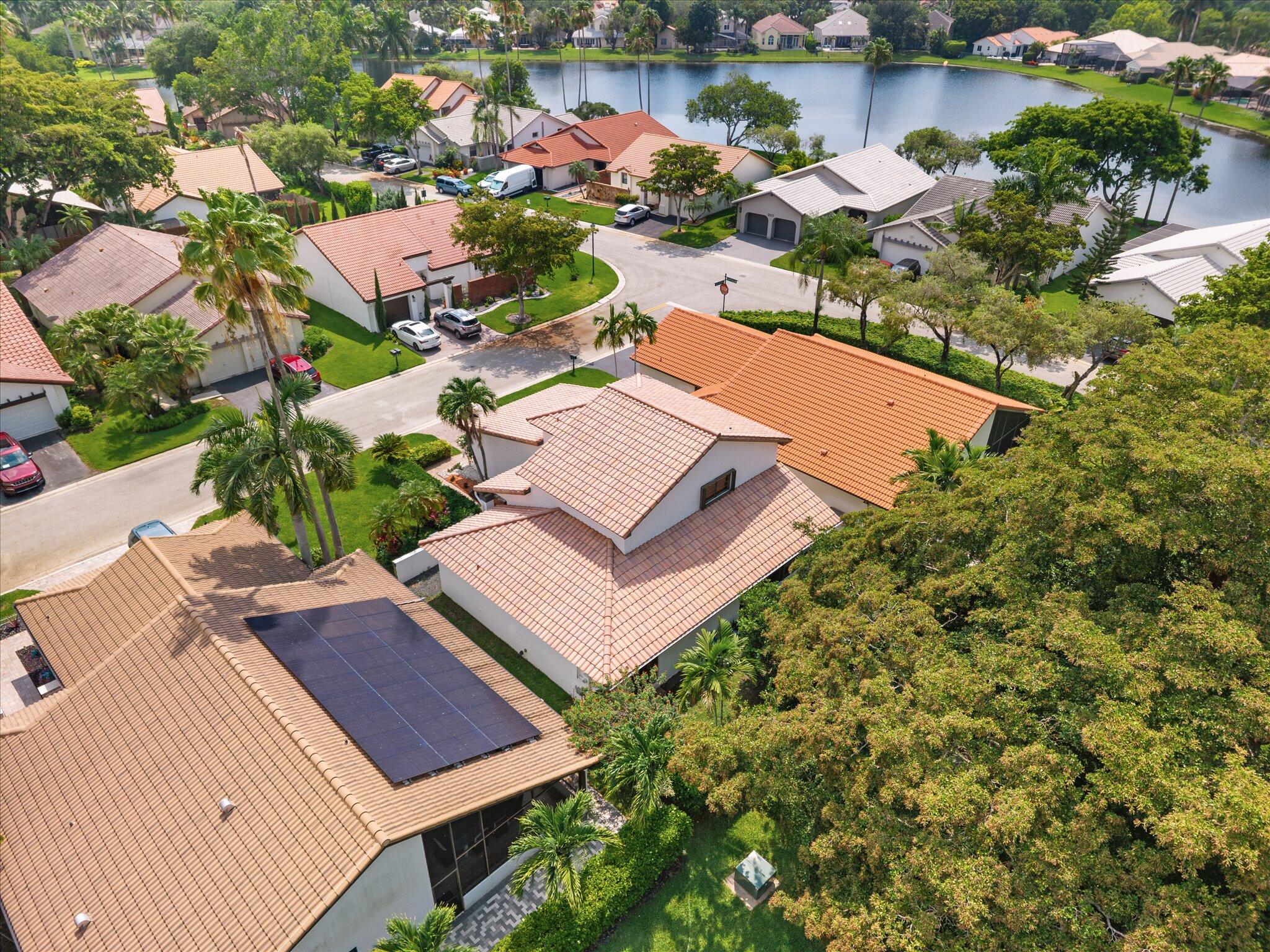 COUNTRY ISLES PATIO HOMES - Residential