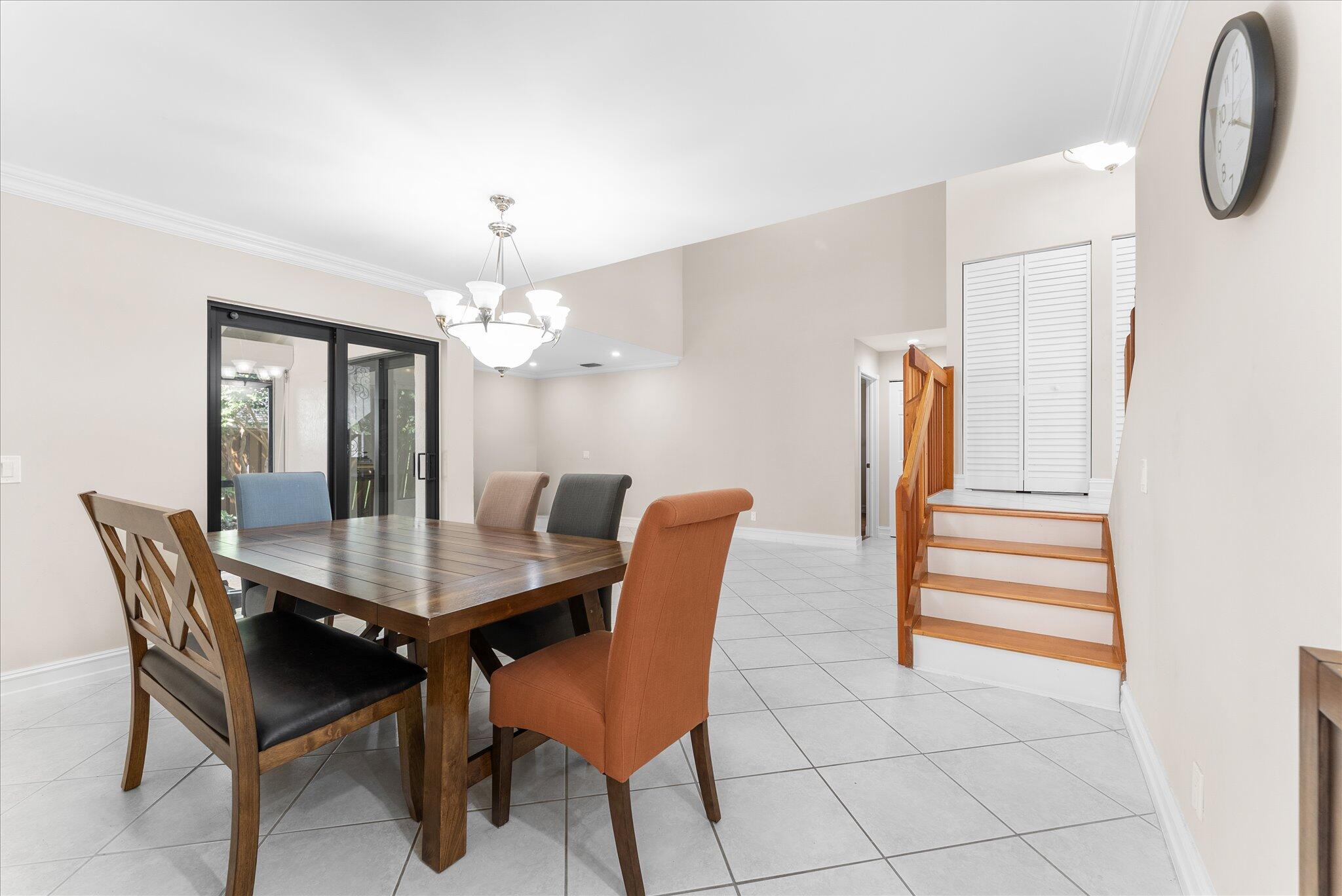 COUNTRY ISLES PATIO HOMES - Residential