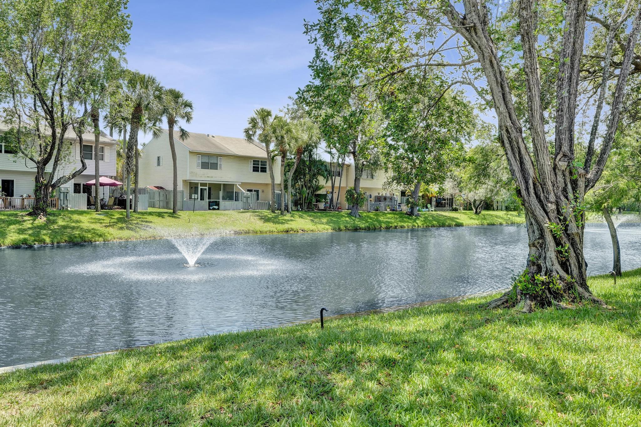 Lakebridge Townhomes - Residential Lease