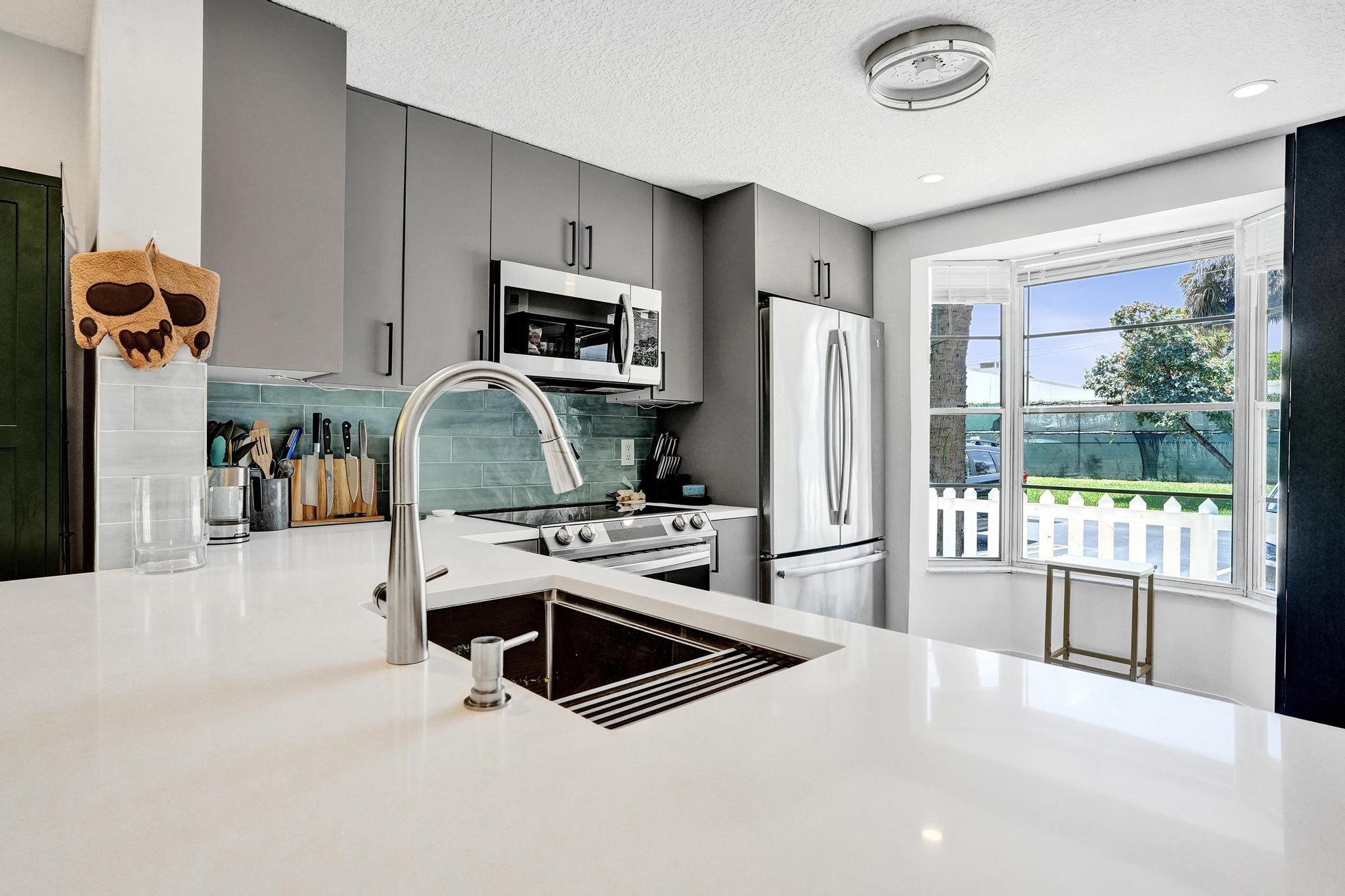 Lakebridge Townhomes - Residential Lease