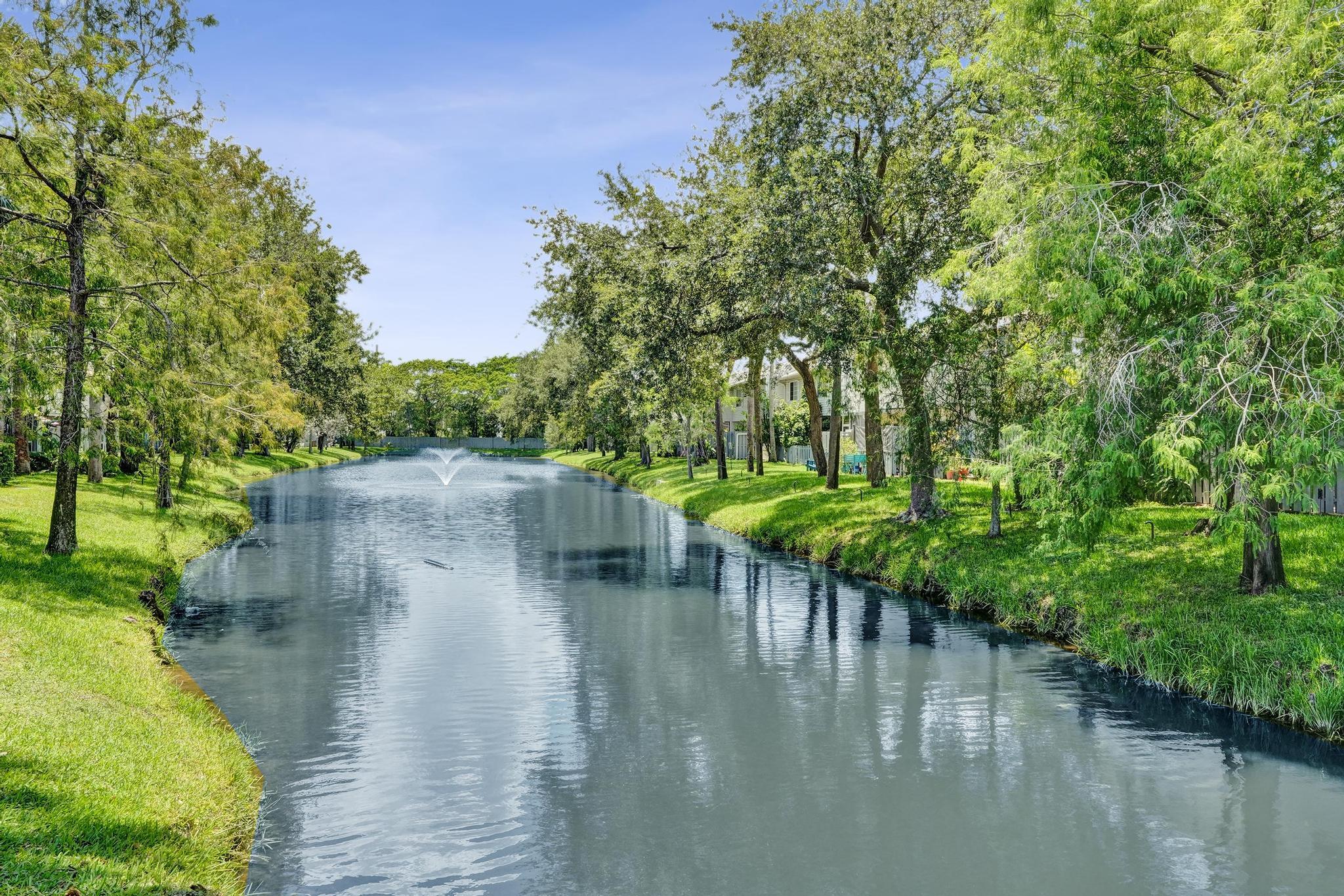 Lakebridge Townhomes - Residential Lease