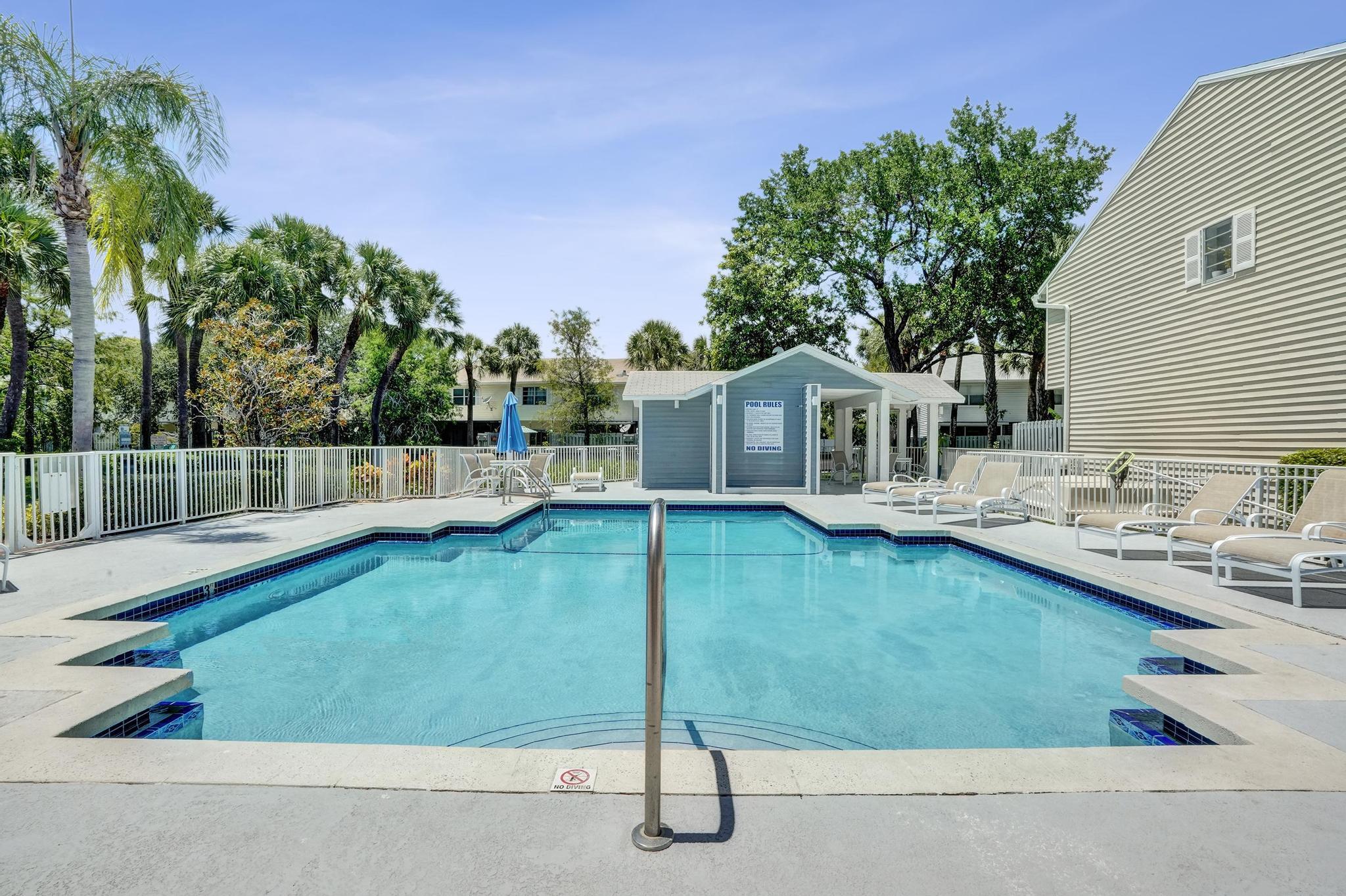 Lakebridge Townhomes - Residential Lease