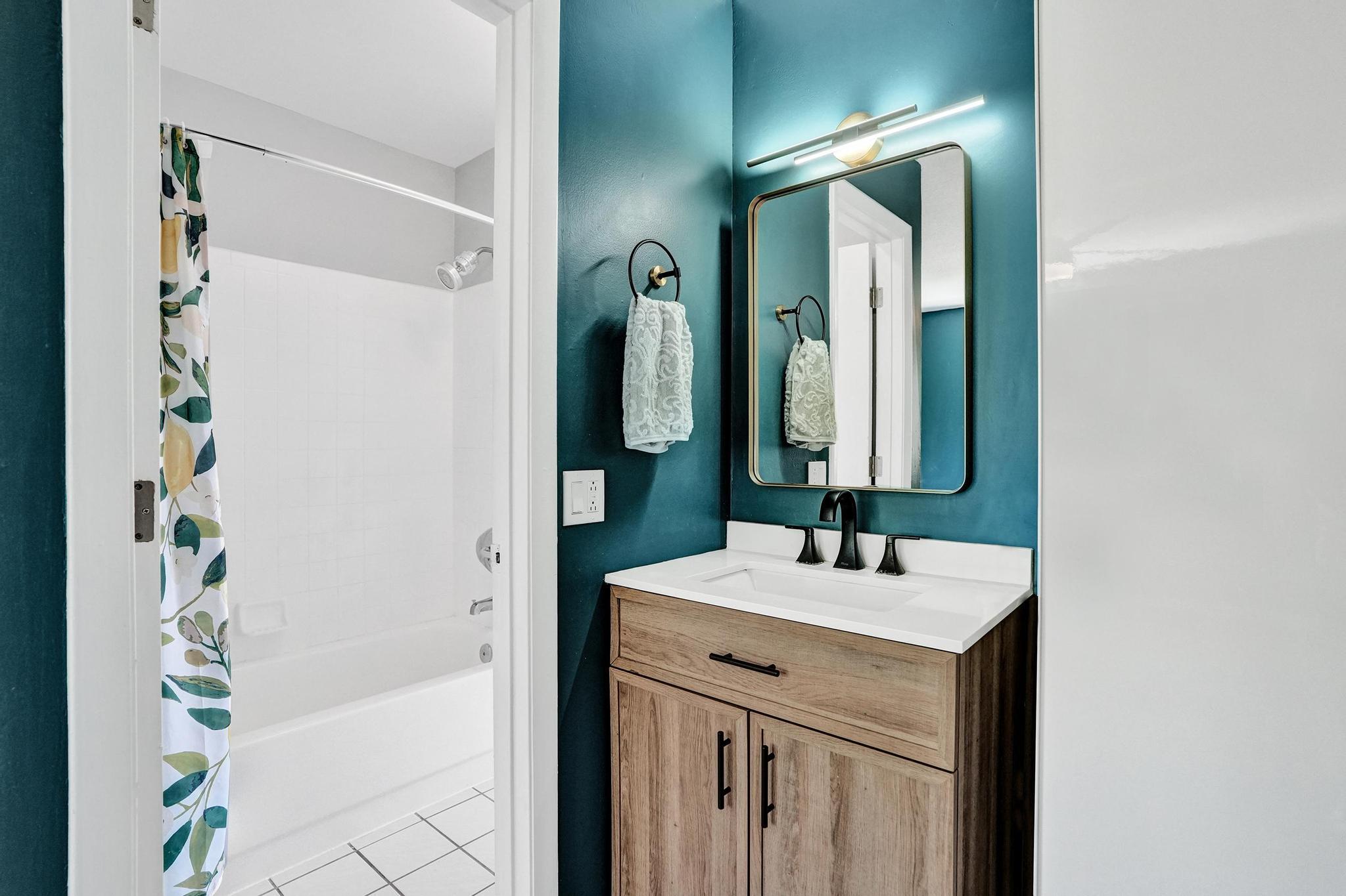 Lakebridge Townhomes - Residential Lease