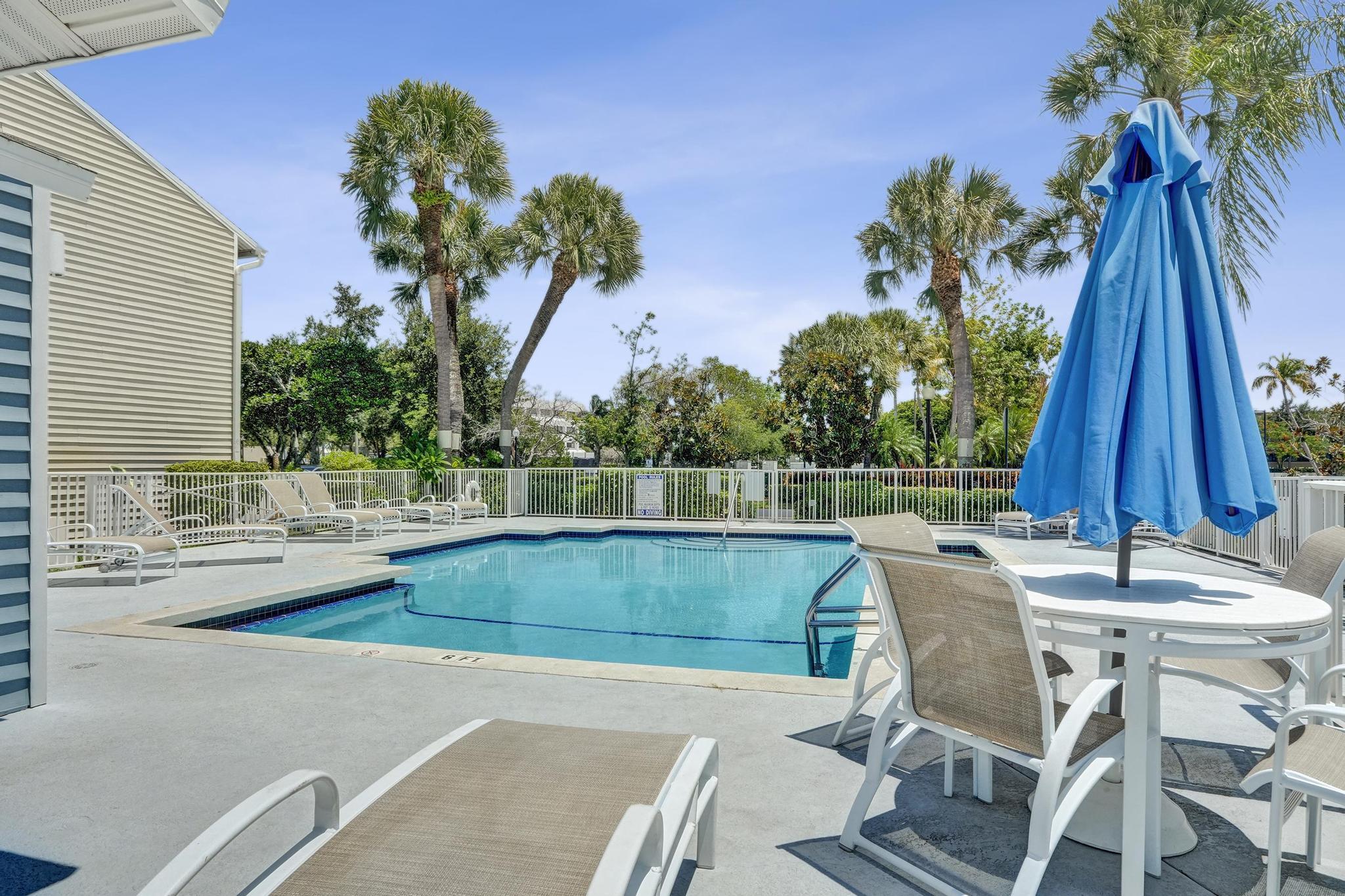 Lakebridge Townhomes - Residential Lease