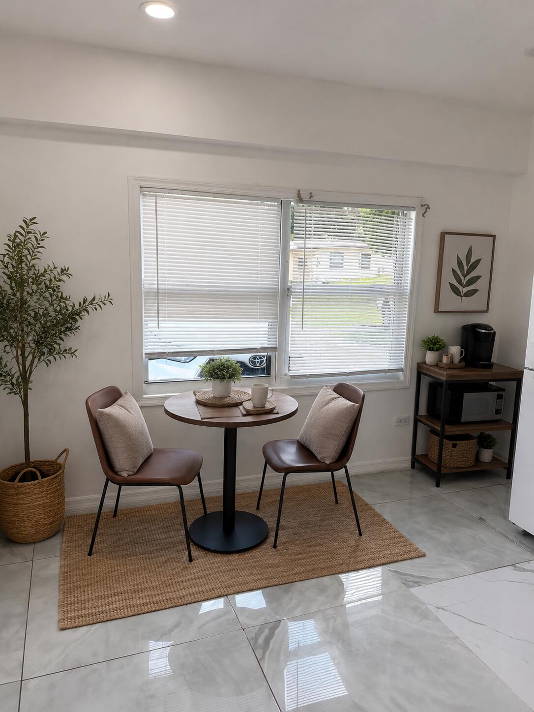 LAUDERDALE MANORS ADD - Residential Lease