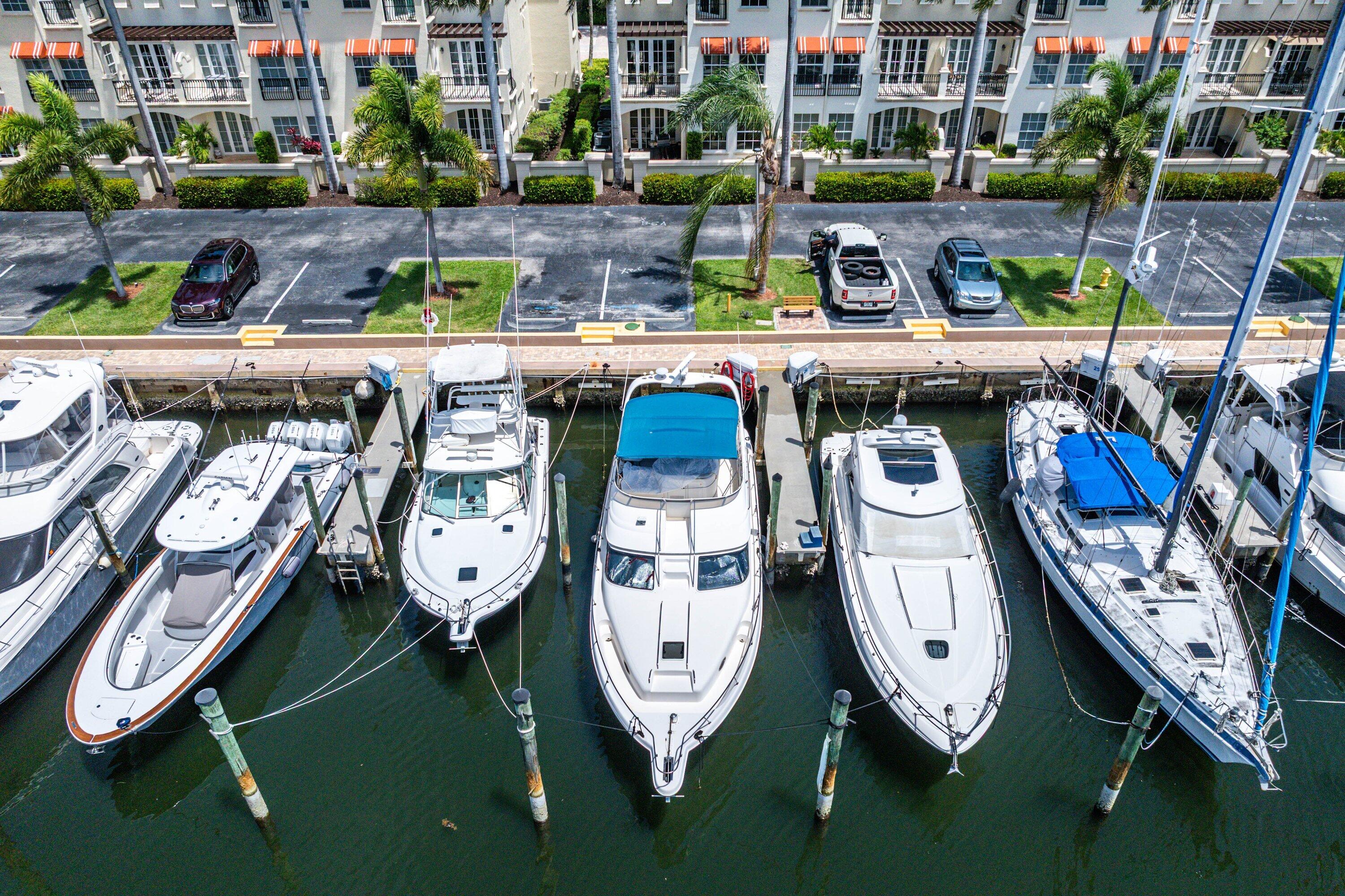 Soverel Harbour Marina - Land
