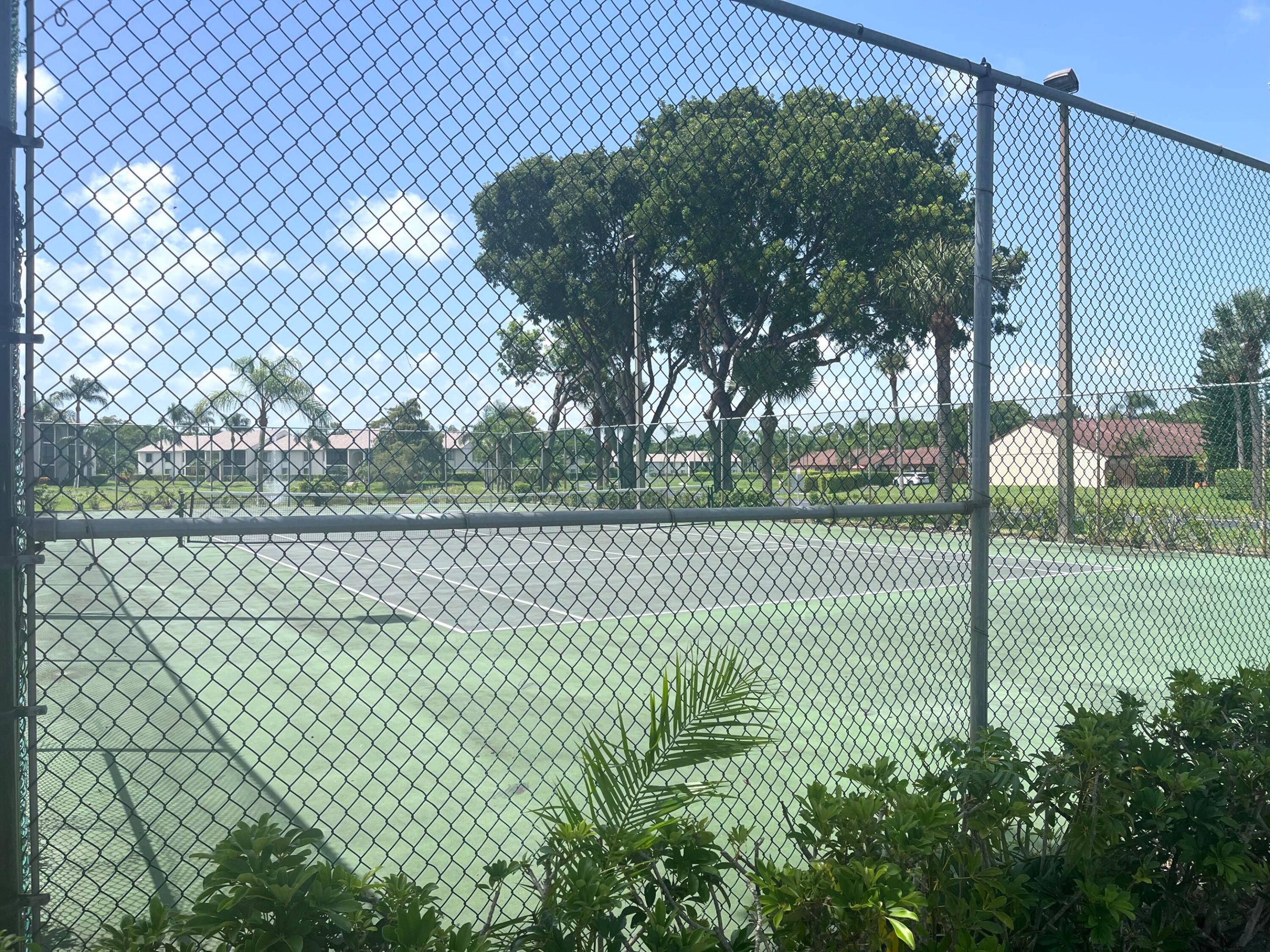 PALM CLUB VILLAGE II CONDO - Residential Lease