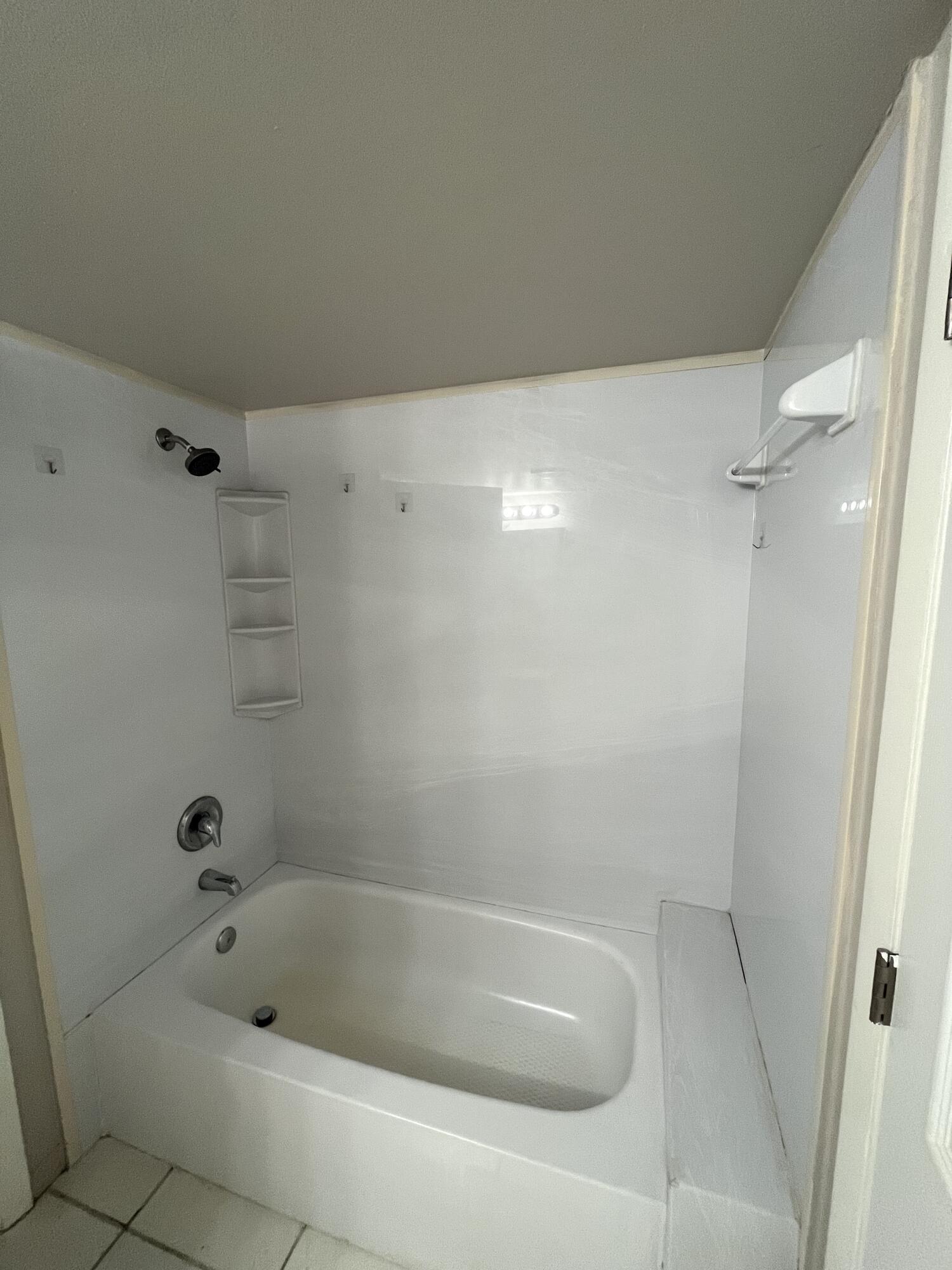 PALM CLUB VILLAGE II CONDO - Residential Lease