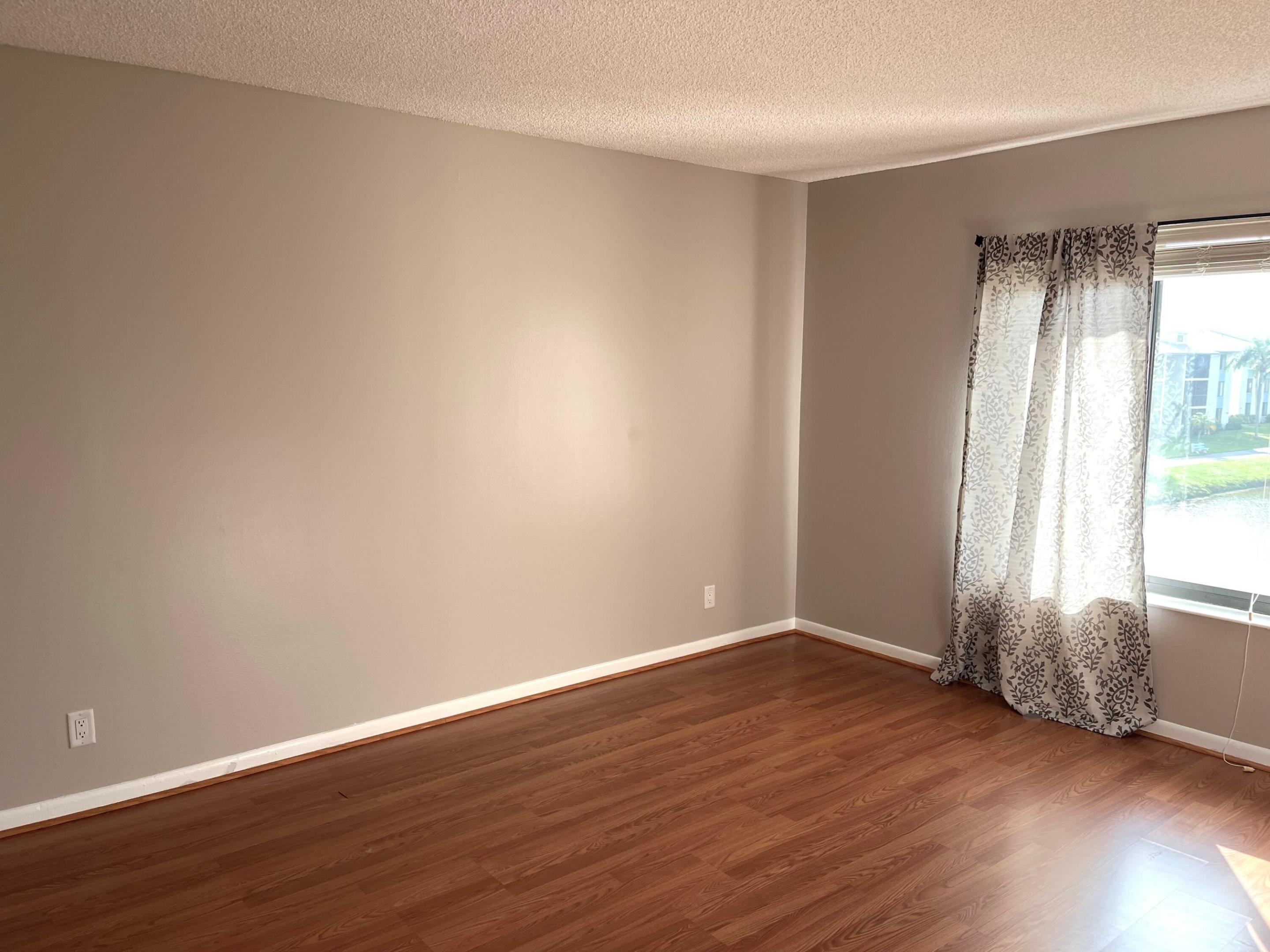 PALM CLUB VILLAGE II CONDO - Residential Lease