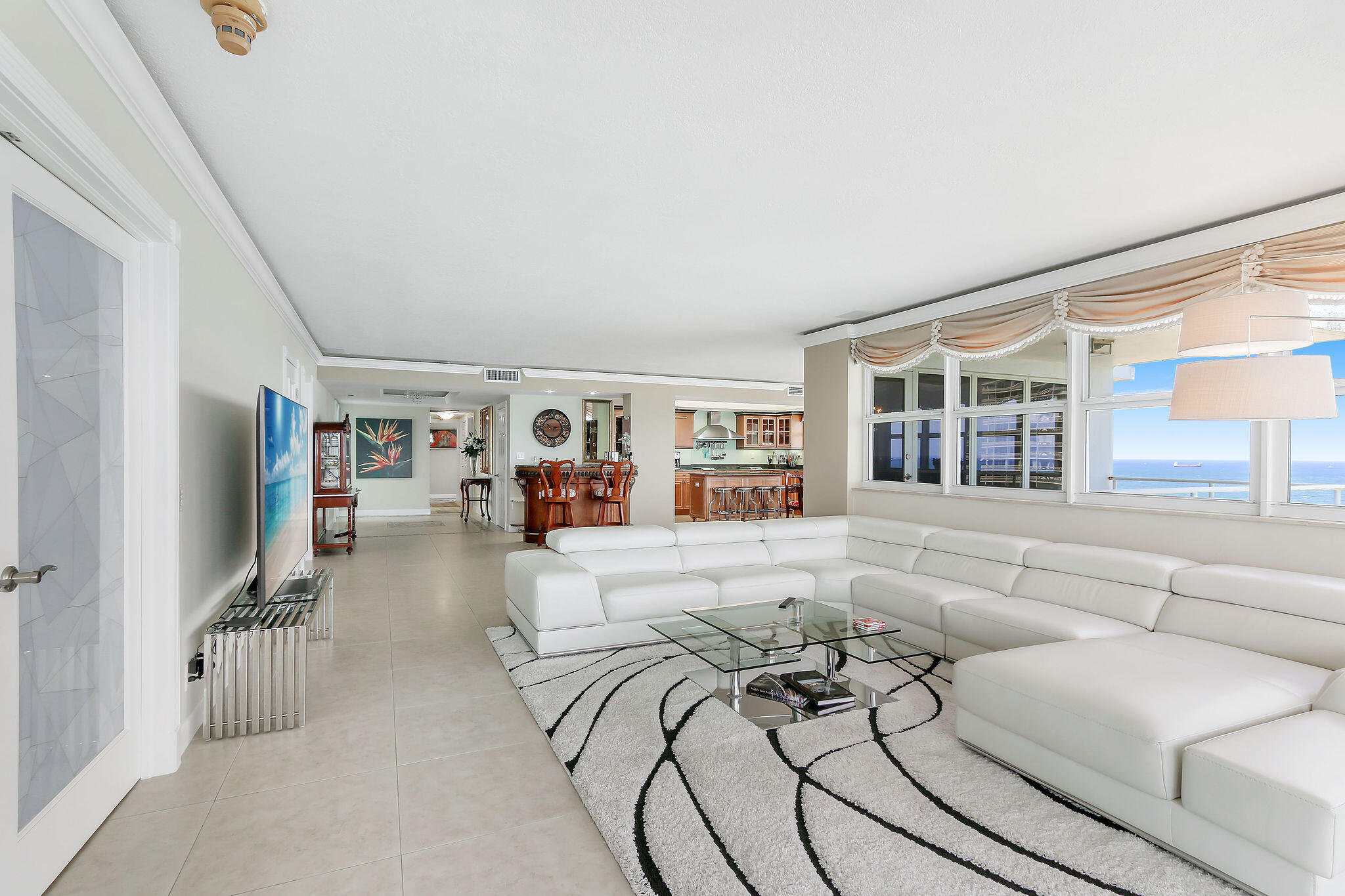 EVERGLADES HOUSE CONDO - Residential Lease