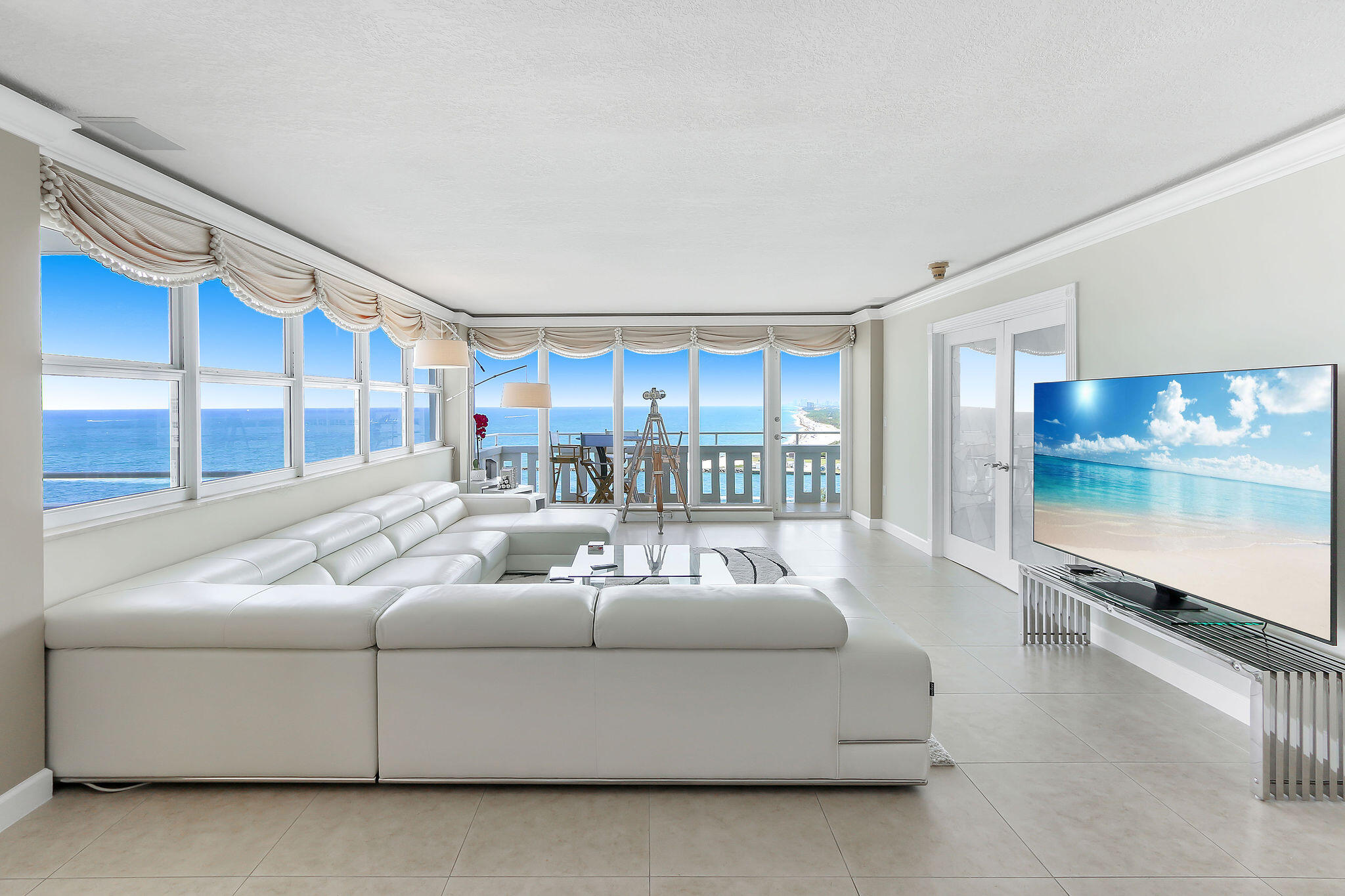 EVERGLADES HOUSE CONDO - Residential Lease