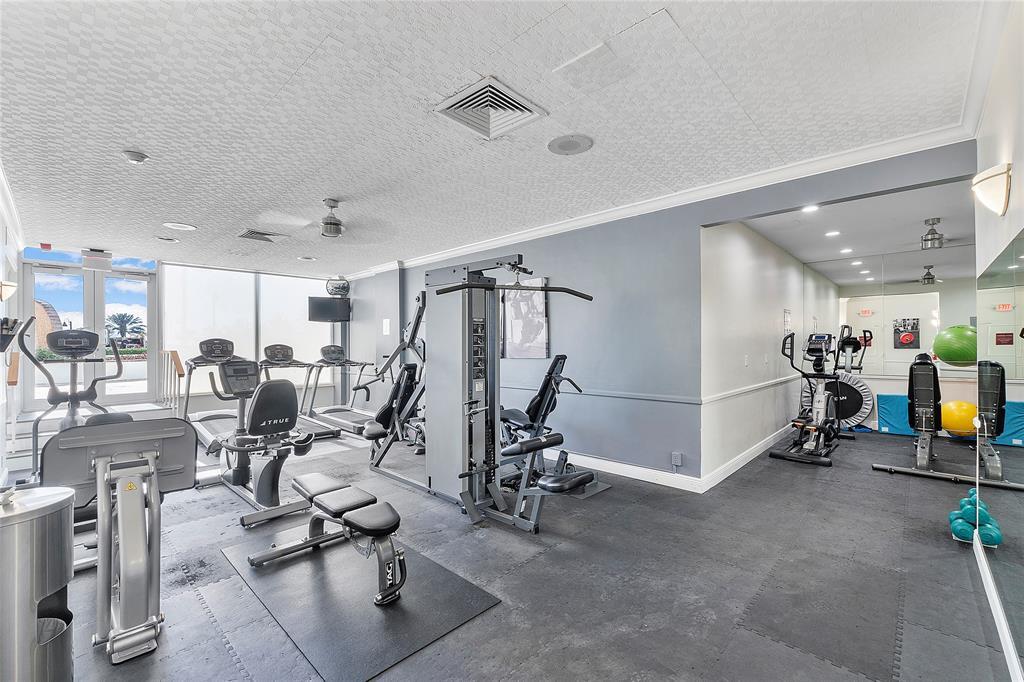 EVERGLADES HOUSE CONDO - Residential Lease