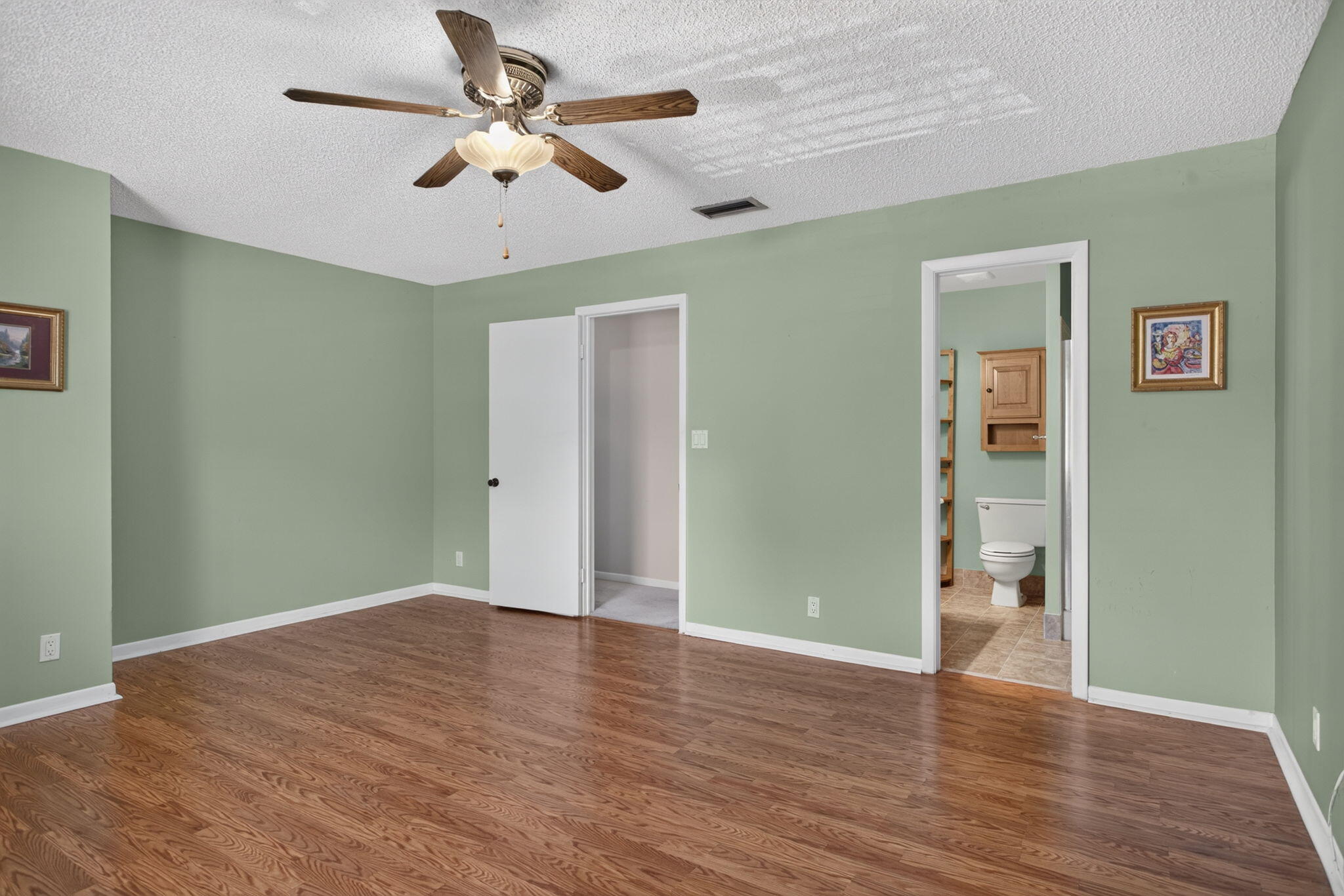 VILLAS OF PLANTATION - Residential