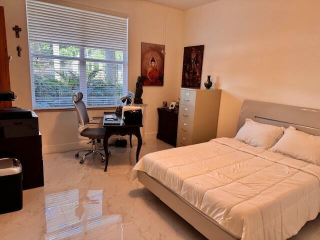 MOORINGS AT LANTANA CONDO 2 - Residential Lease