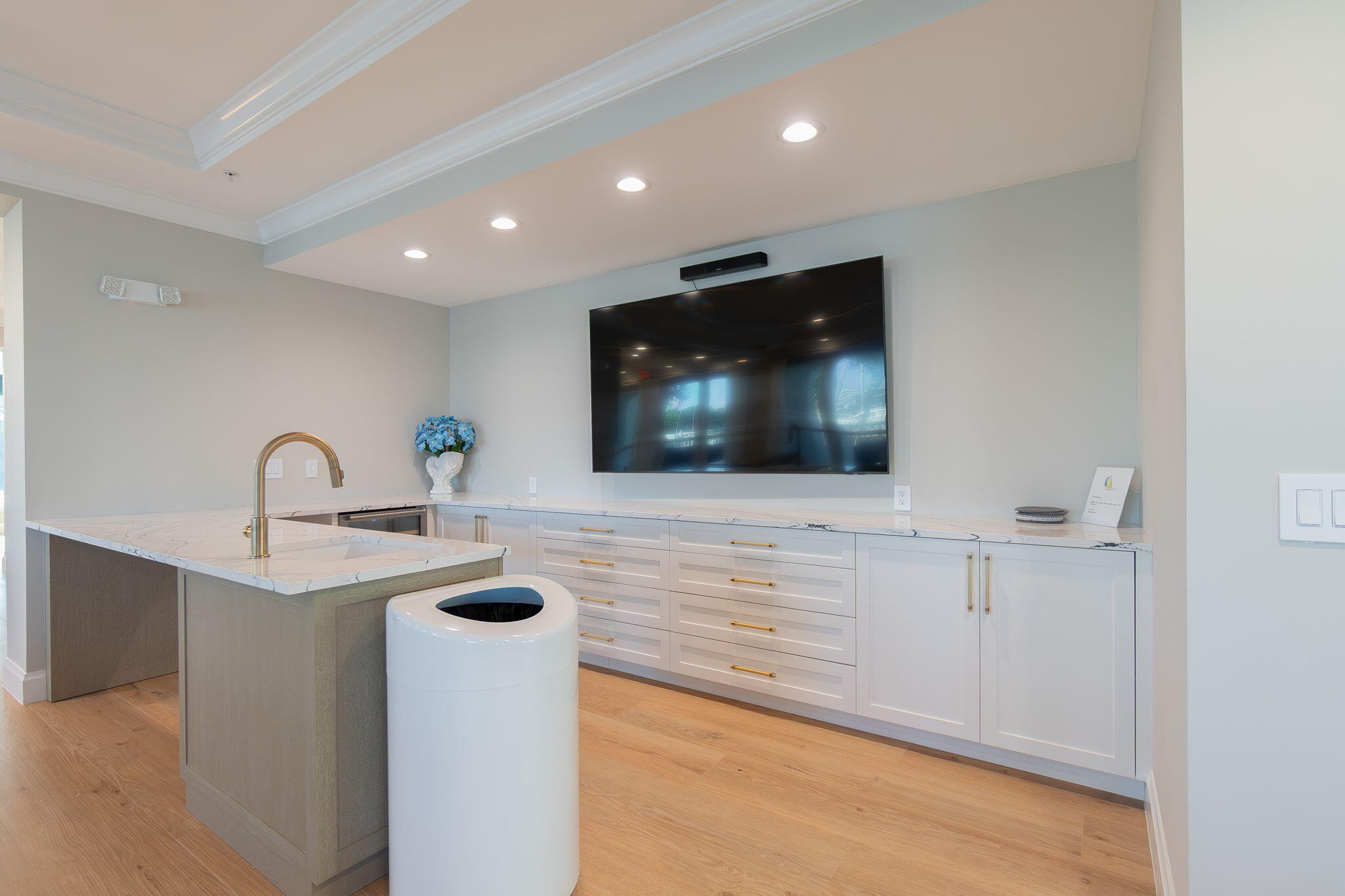 MOORINGS AT LANTANA CONDO 2 - Residential Lease