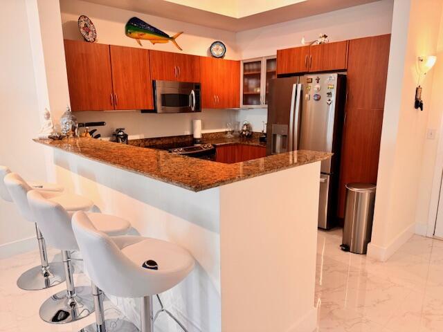 MOORINGS AT LANTANA CONDO 2 - Residential Lease