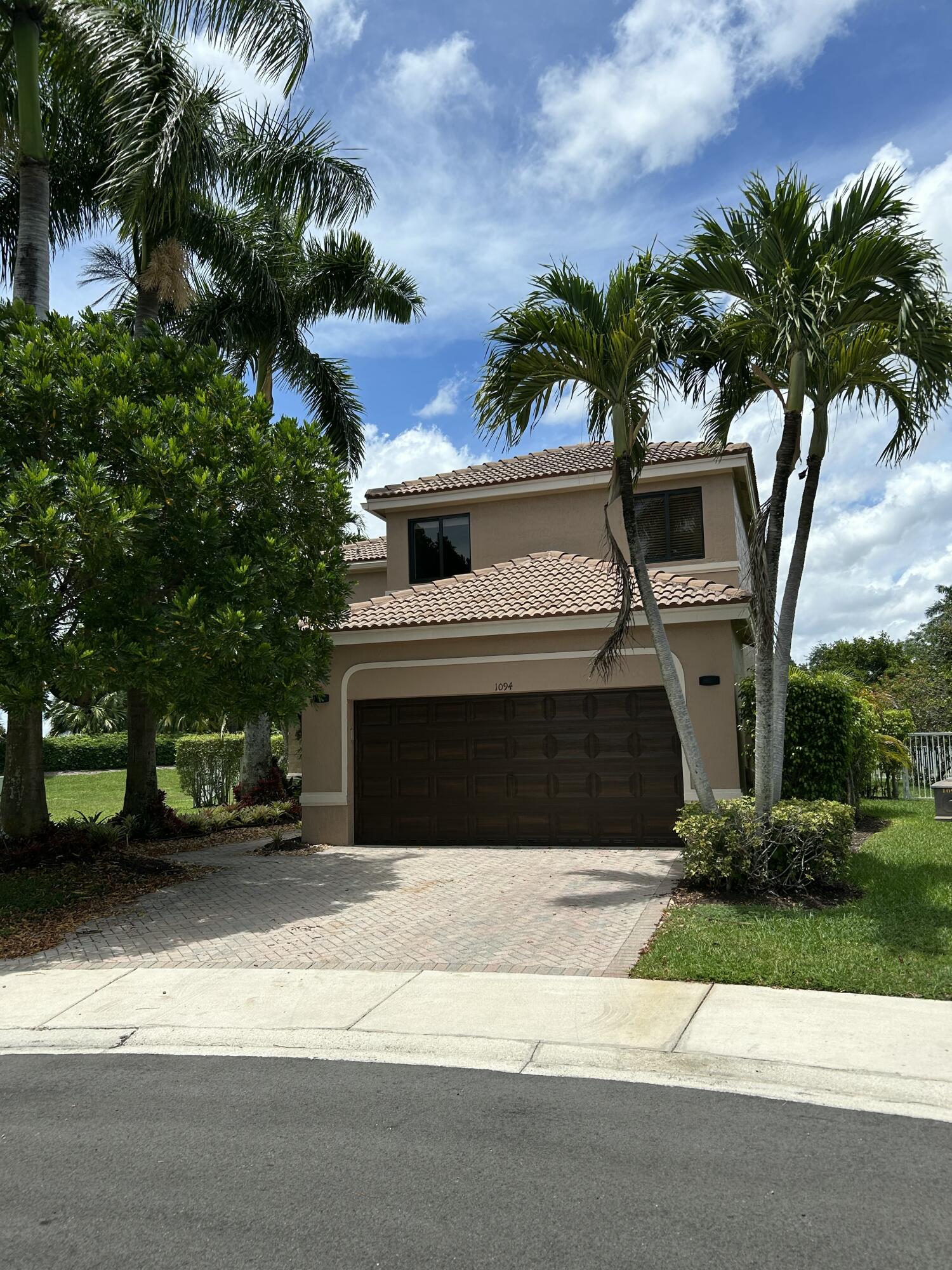 SECTOR 2-PARCELS 11 27 28 & 29 - Residential Lease