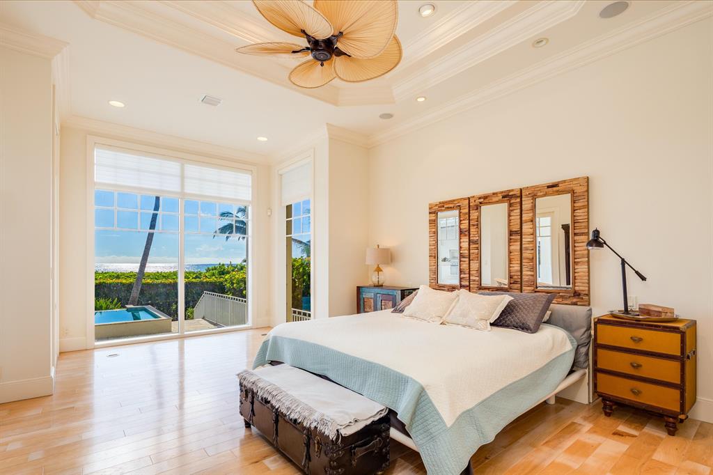 SHORE VIEW - Residential