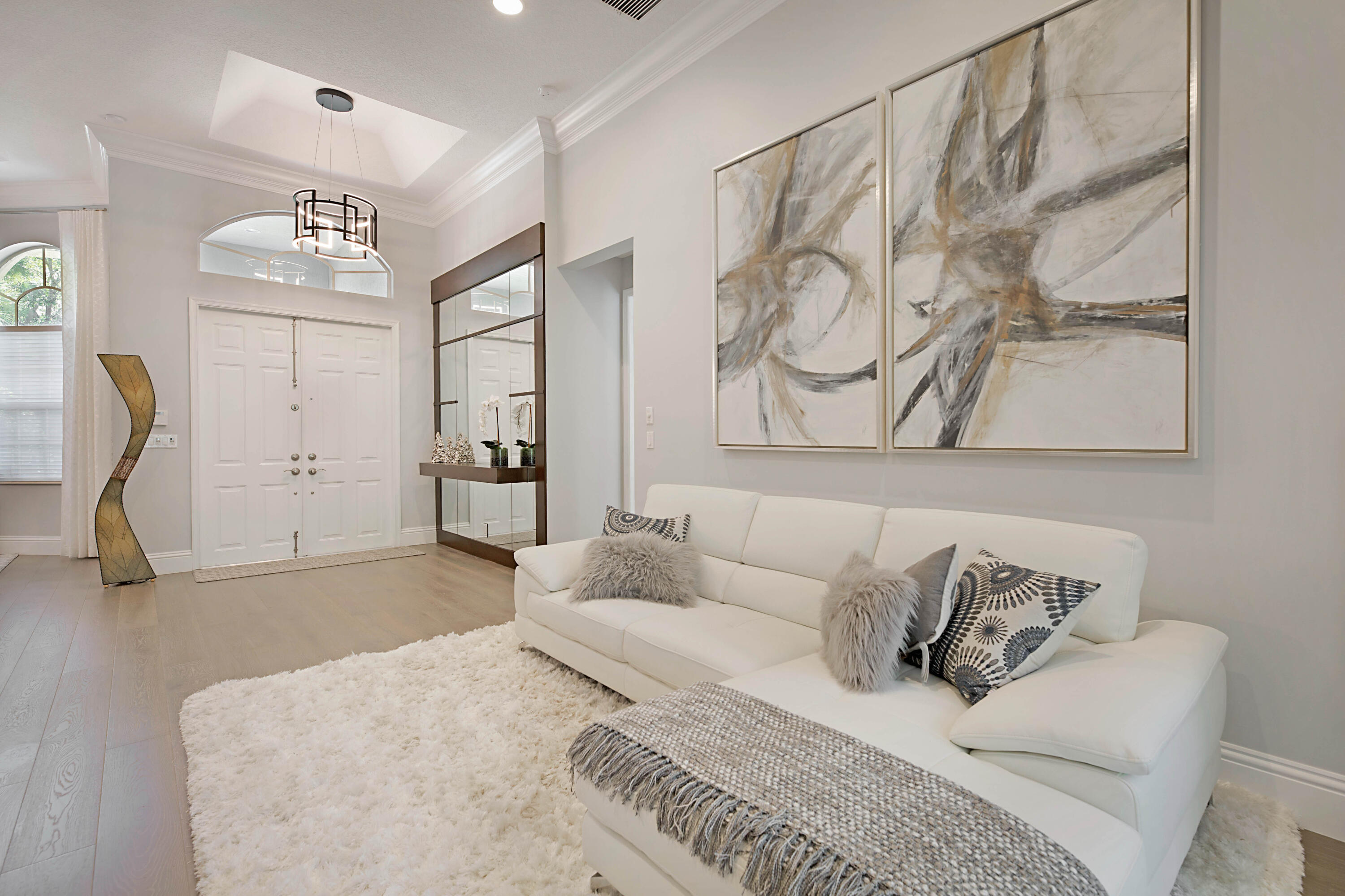 KENSINGTON - Residential