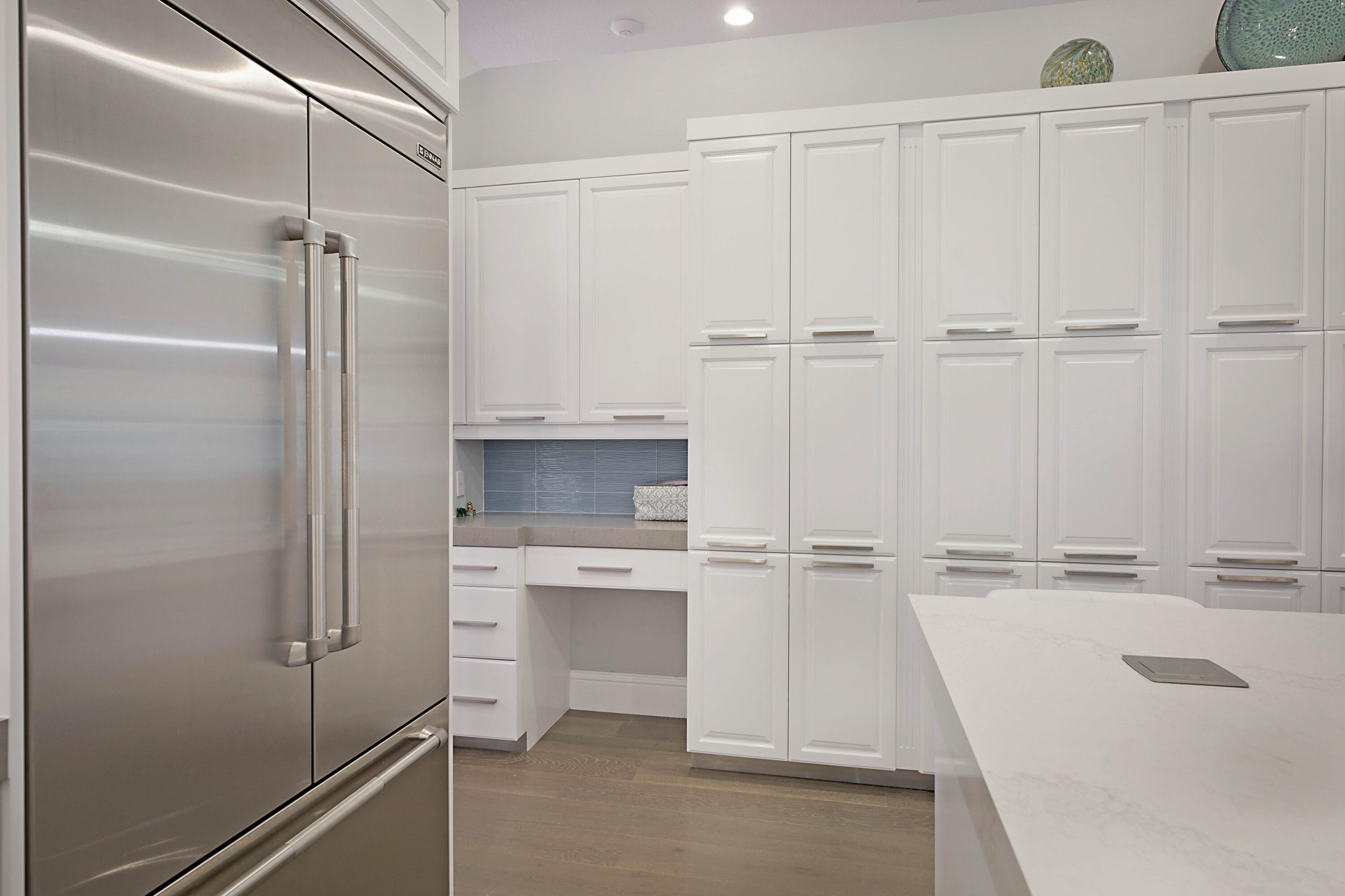 KENSINGTON - Residential