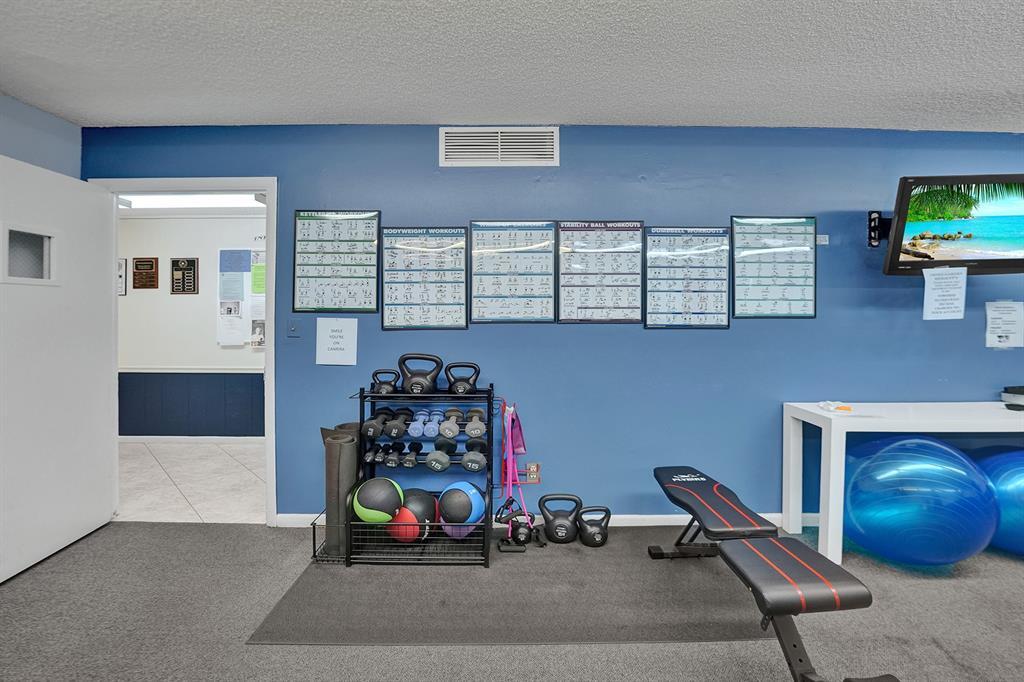 ORIOLE GARDENS THREE 90 CONDO - Residential