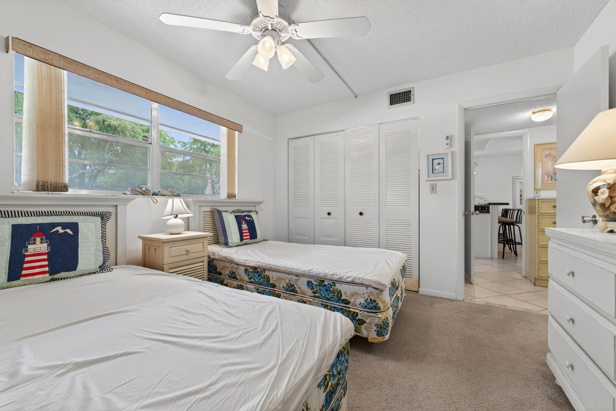 ORIOLE GARDENS THREE 90 CONDO - Residential